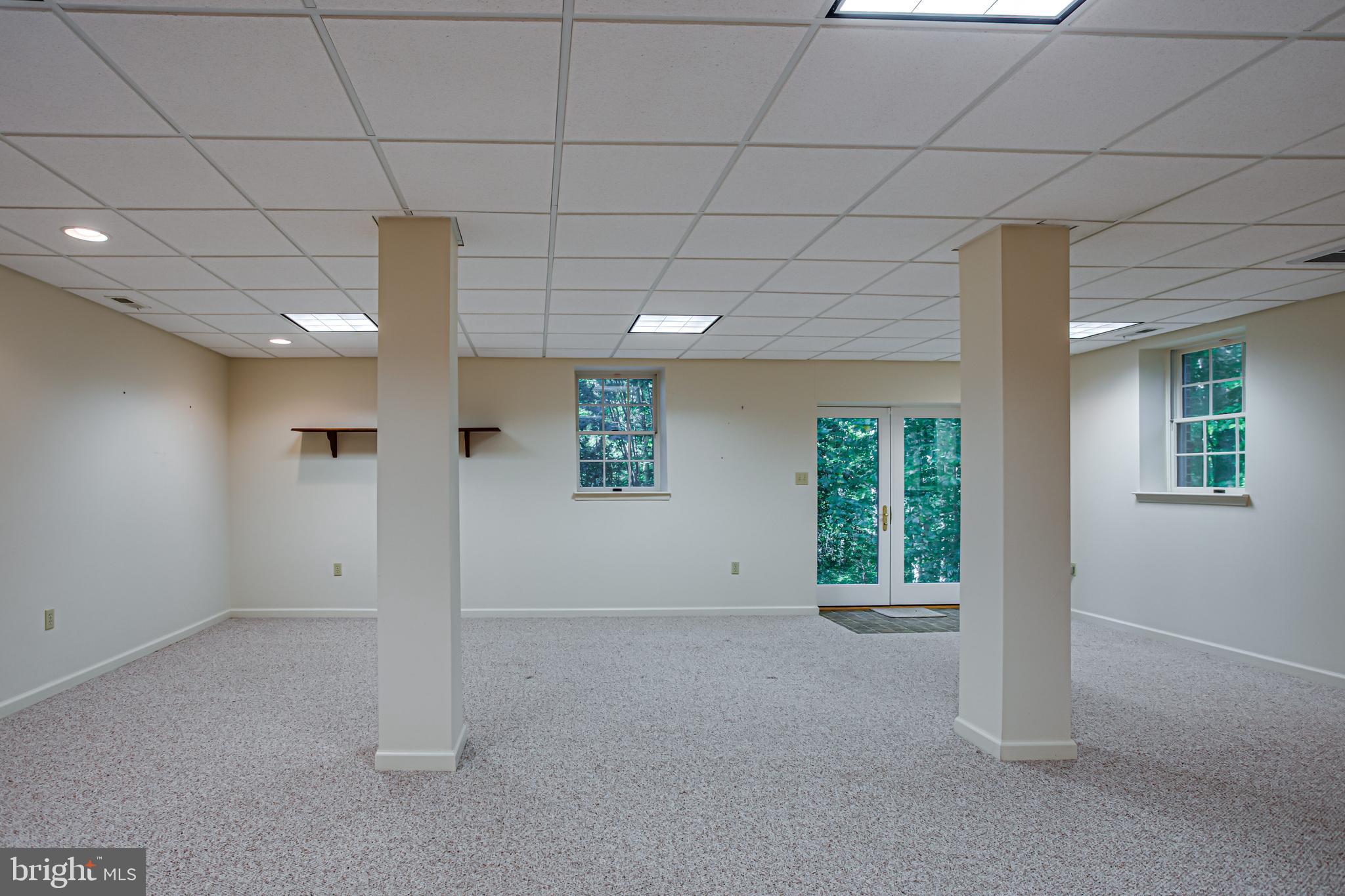 MEADOWBROOK - Residential