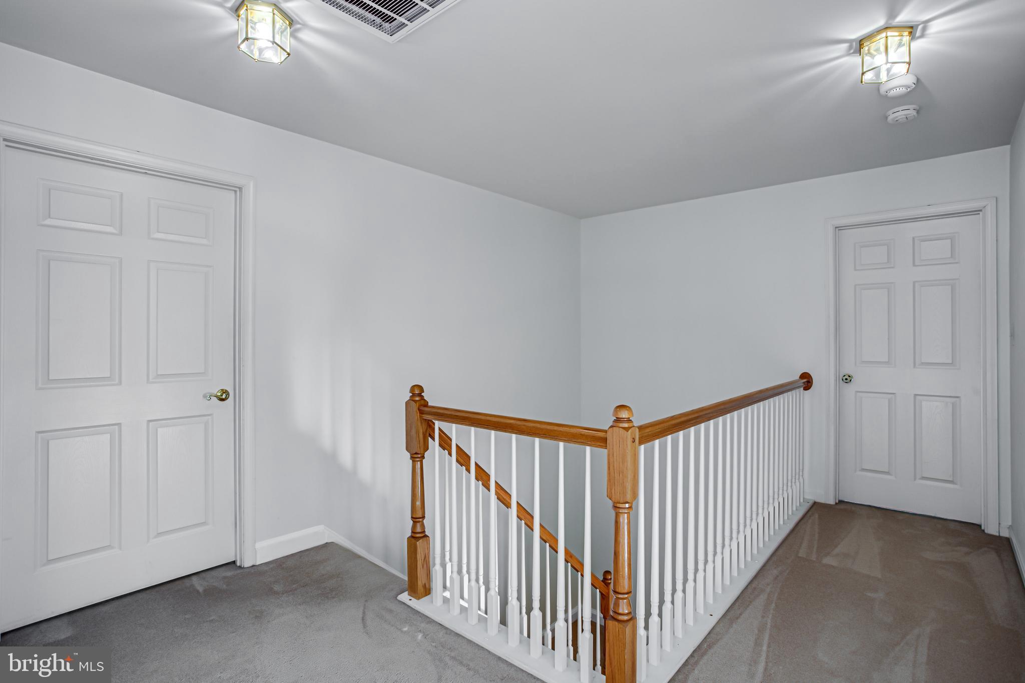 MEADOWBROOK - Residential