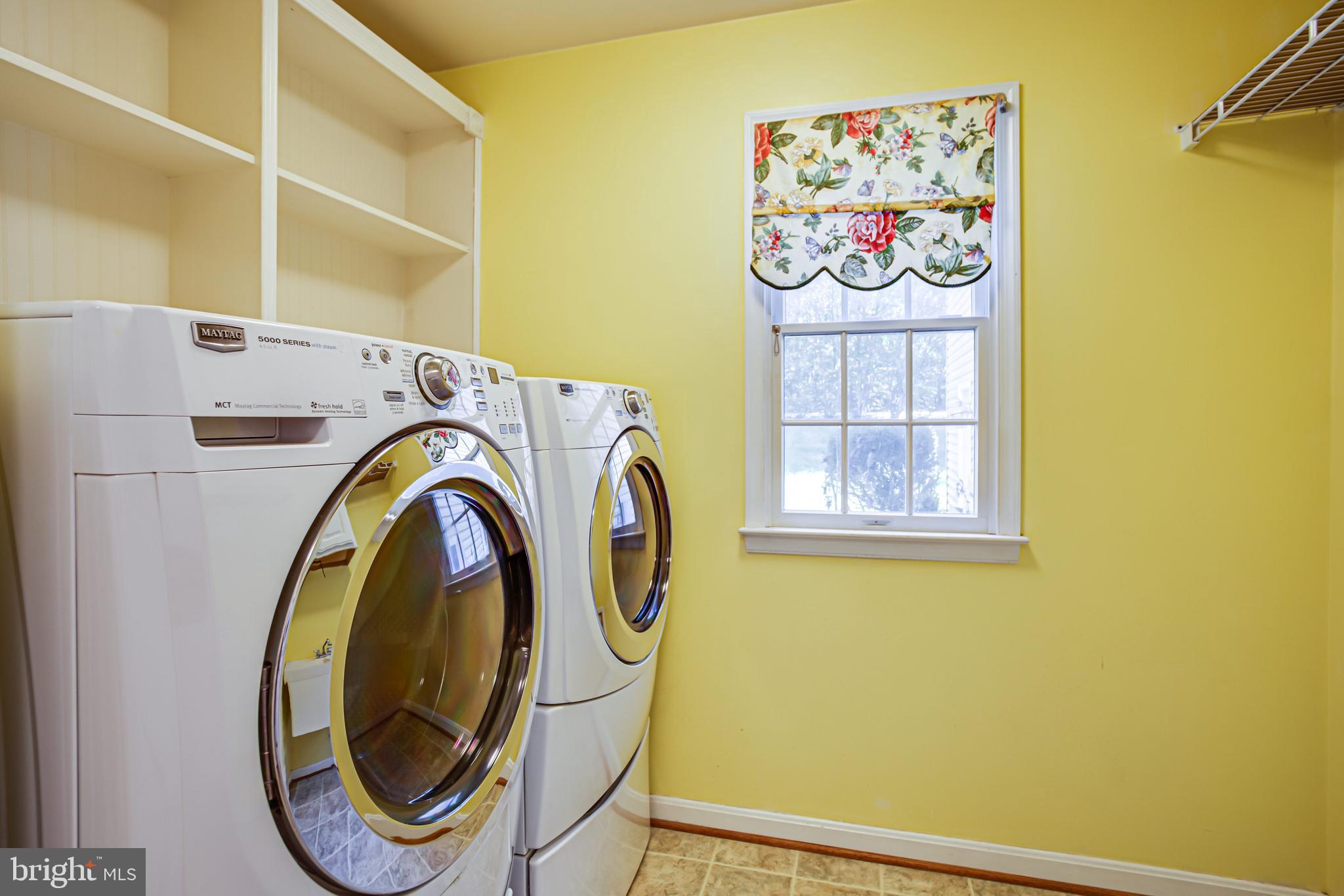 MEADOWBROOK - Residential