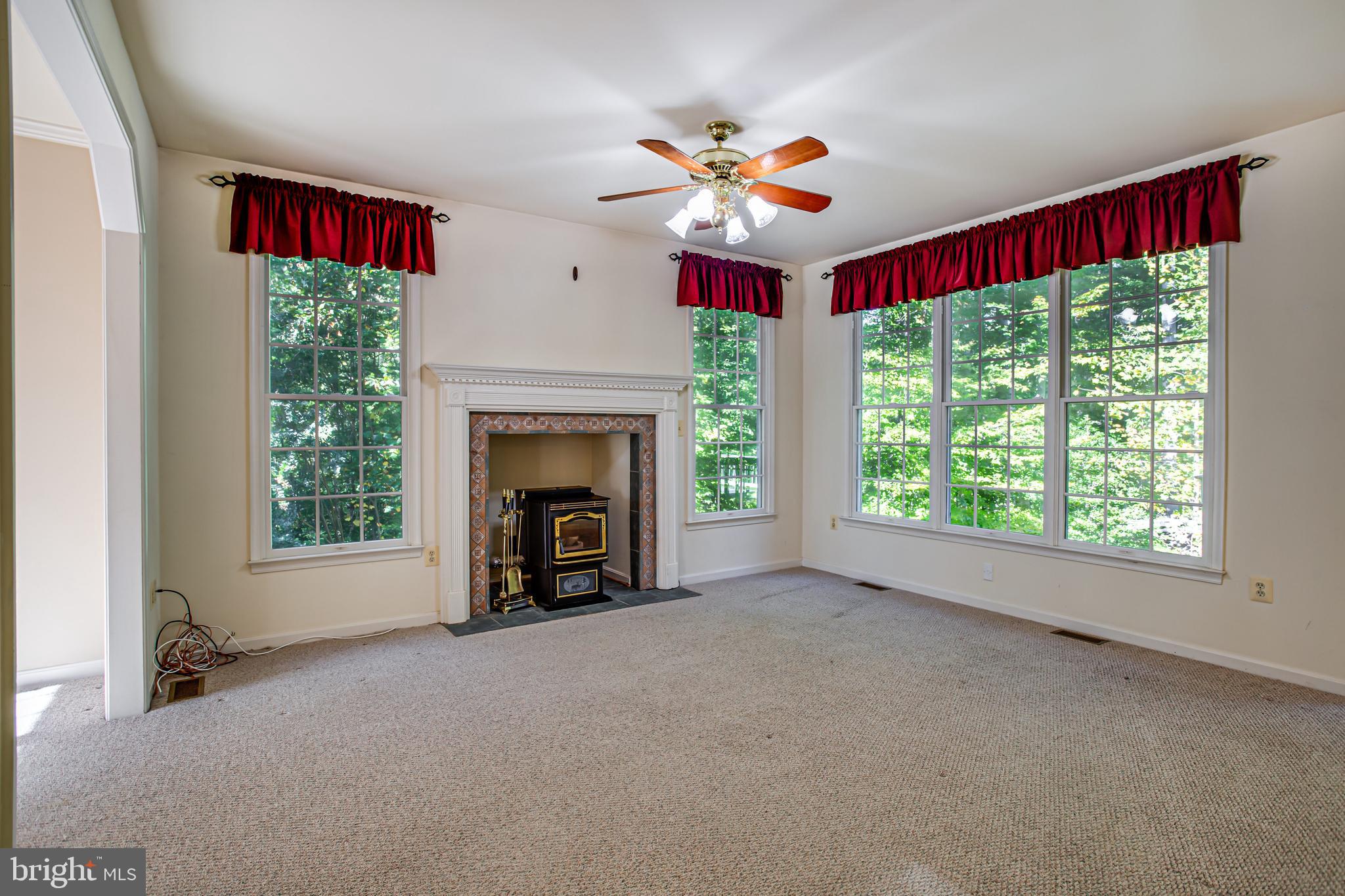 MEADOWBROOK - Residential