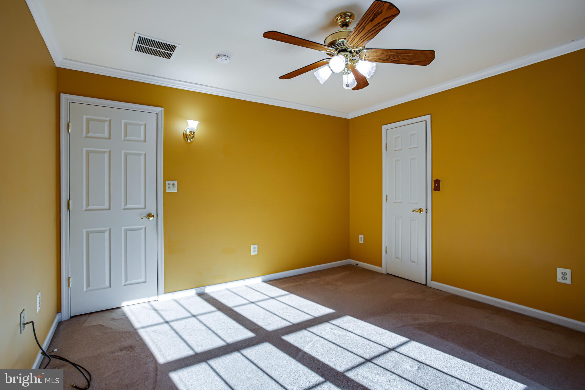 MEADOWBROOK - Residential