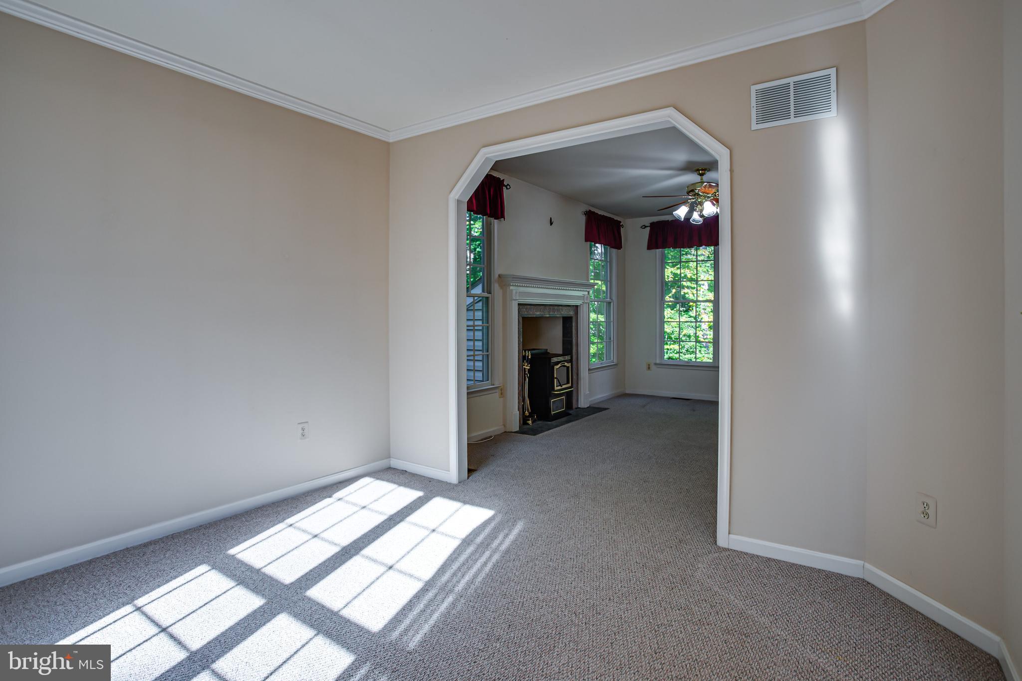 MEADOWBROOK - Residential