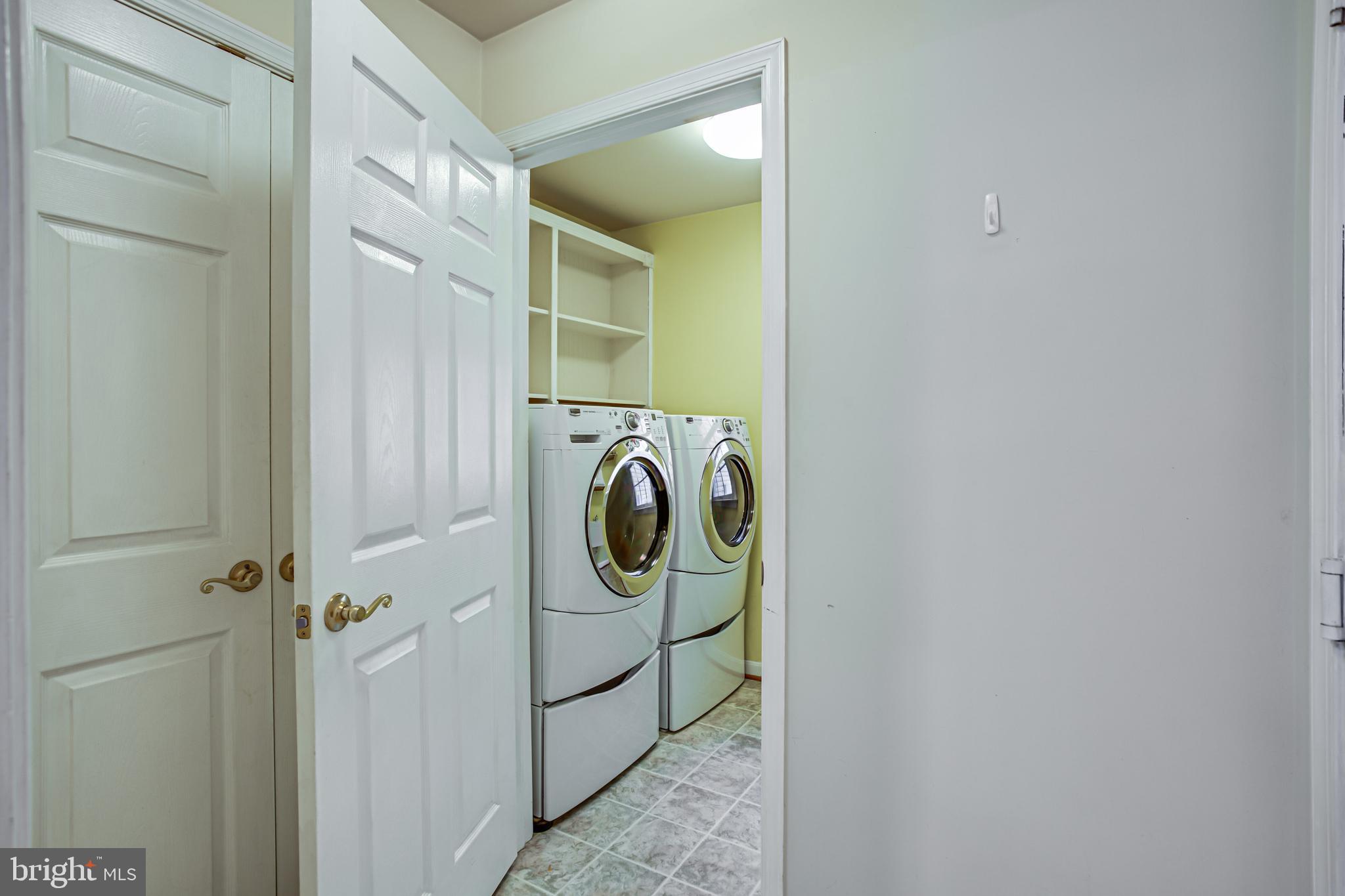 MEADOWBROOK - Residential