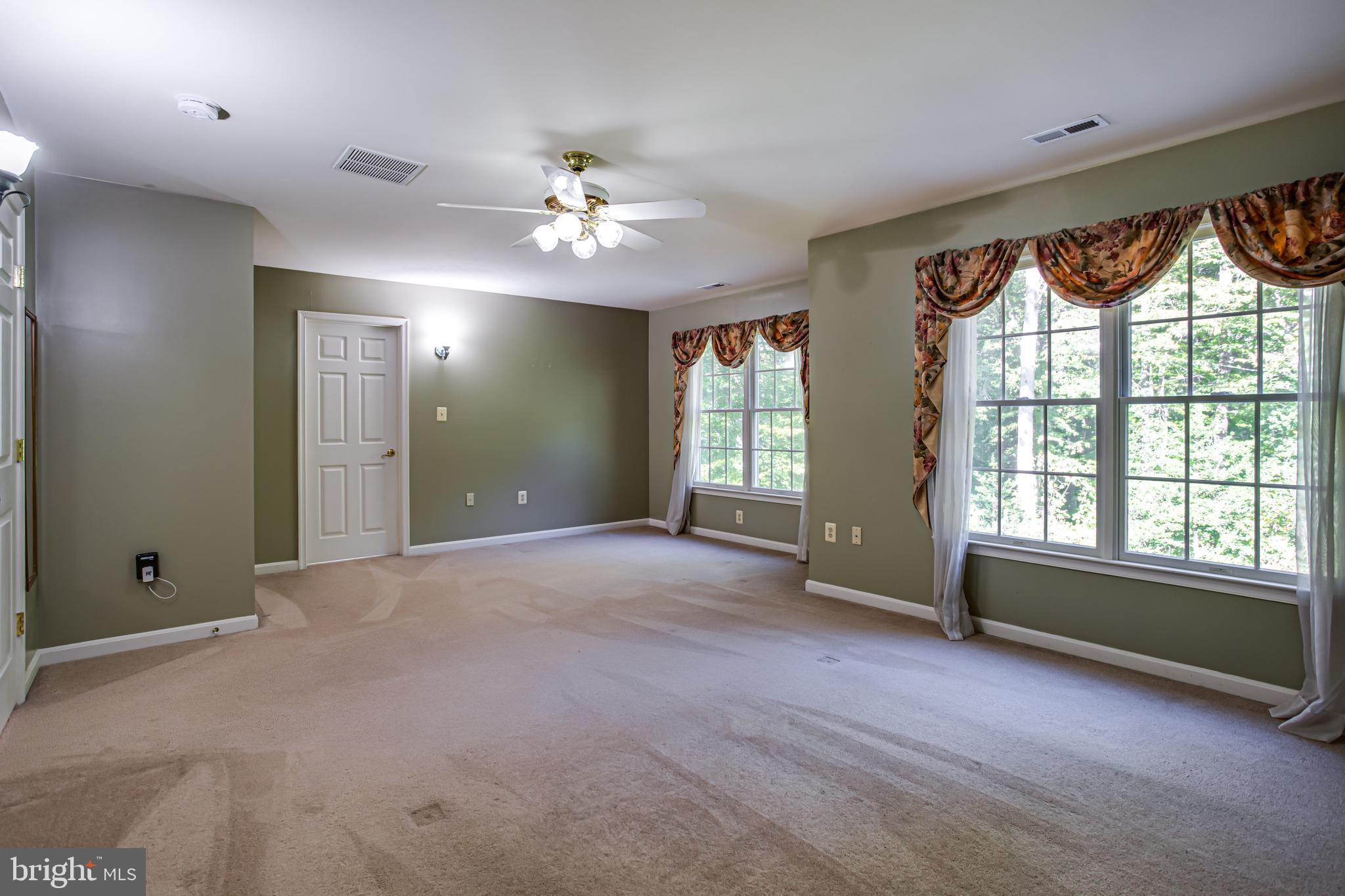 MEADOWBROOK - Residential