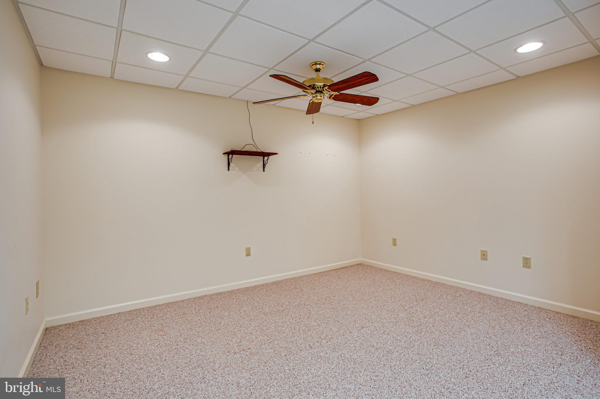 MEADOWBROOK - Residential