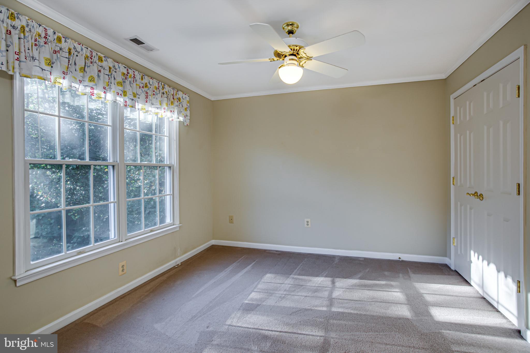 MEADOWBROOK - Residential