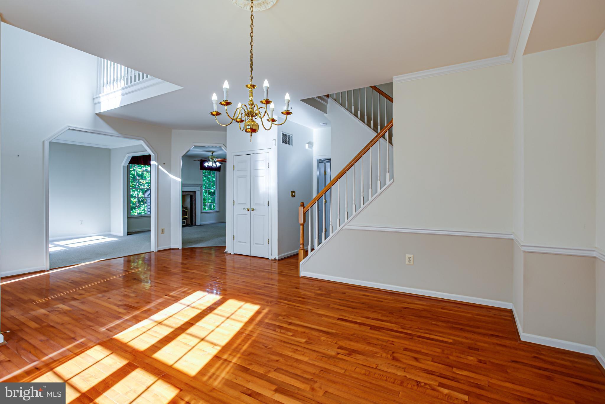 MEADOWBROOK - Residential