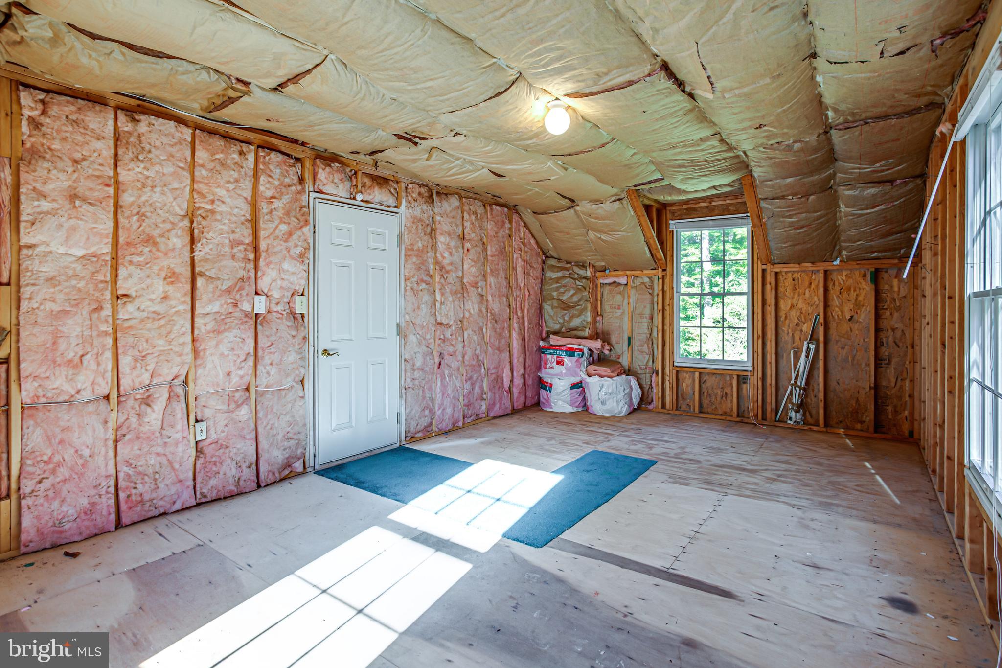 MEADOWBROOK - Residential