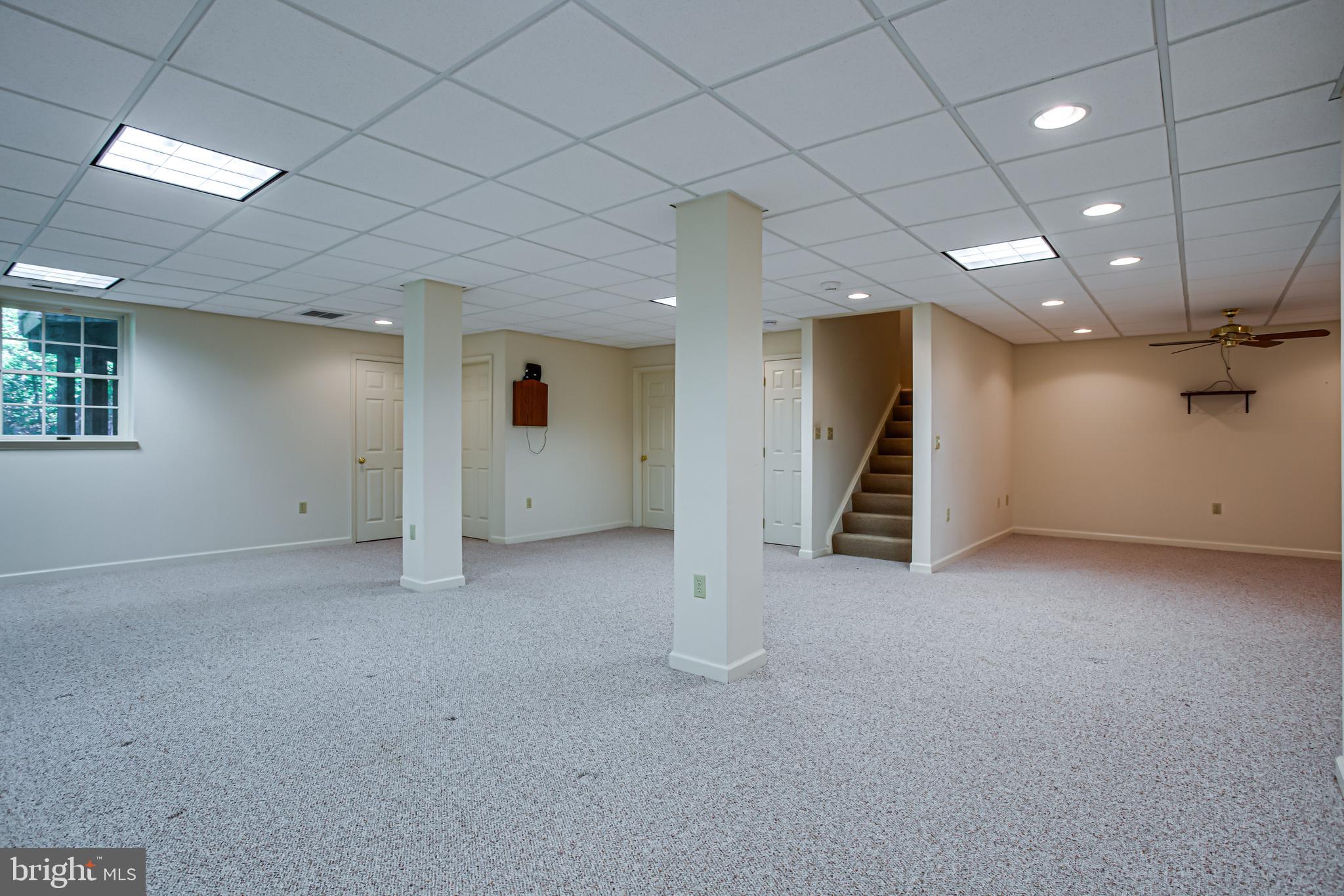 MEADOWBROOK - Residential