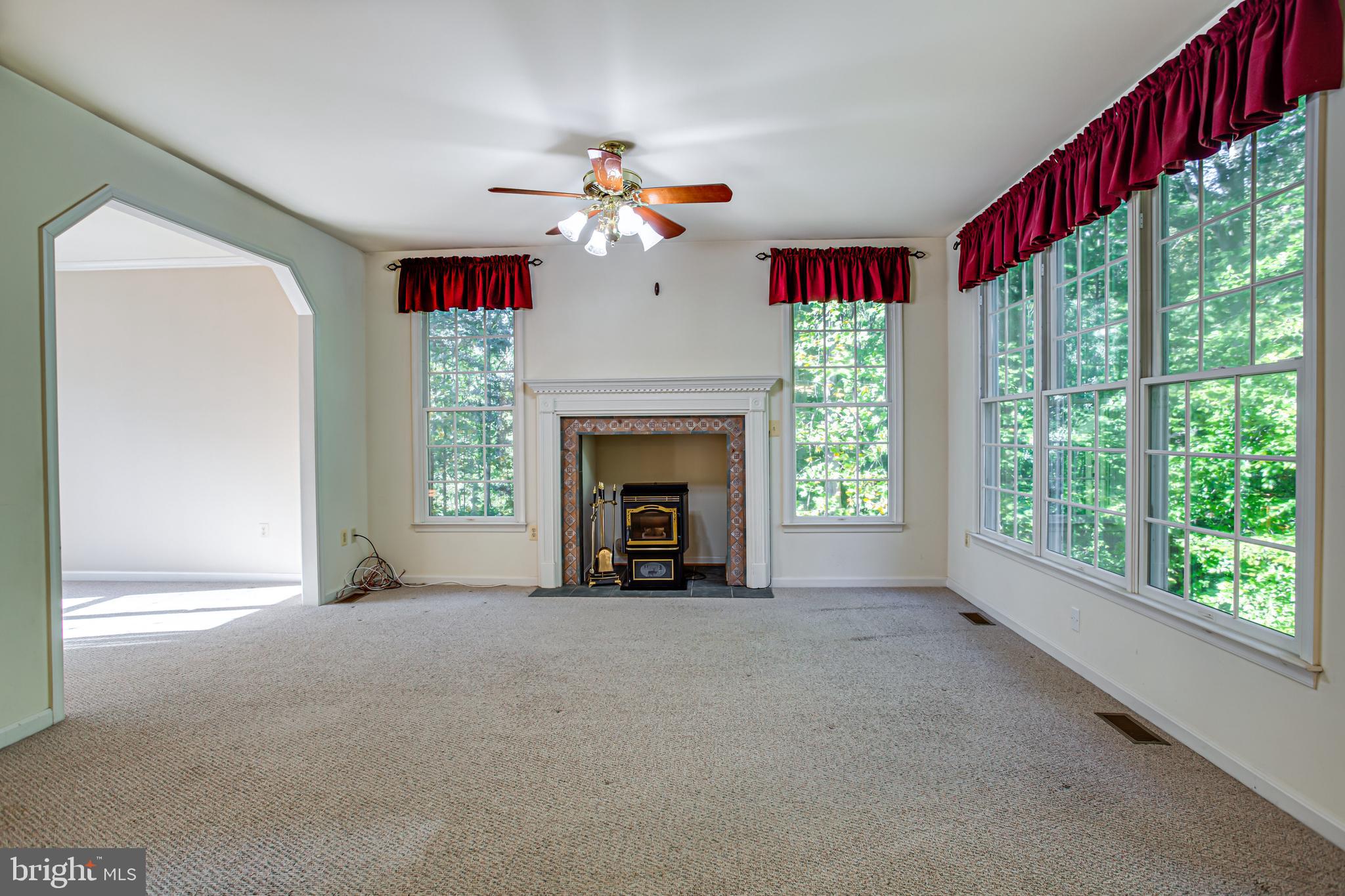 MEADOWBROOK - Residential