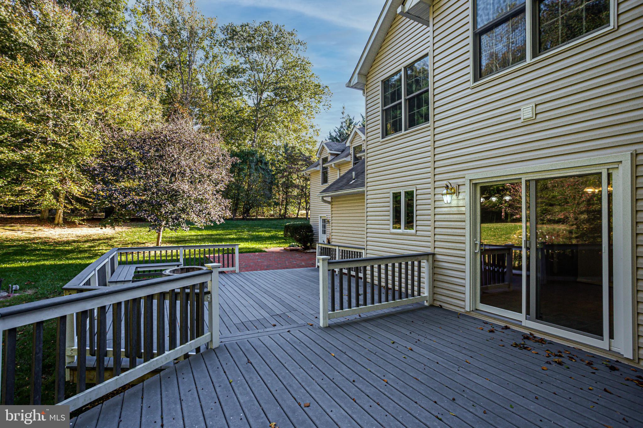 MEADOWBROOK - Residential