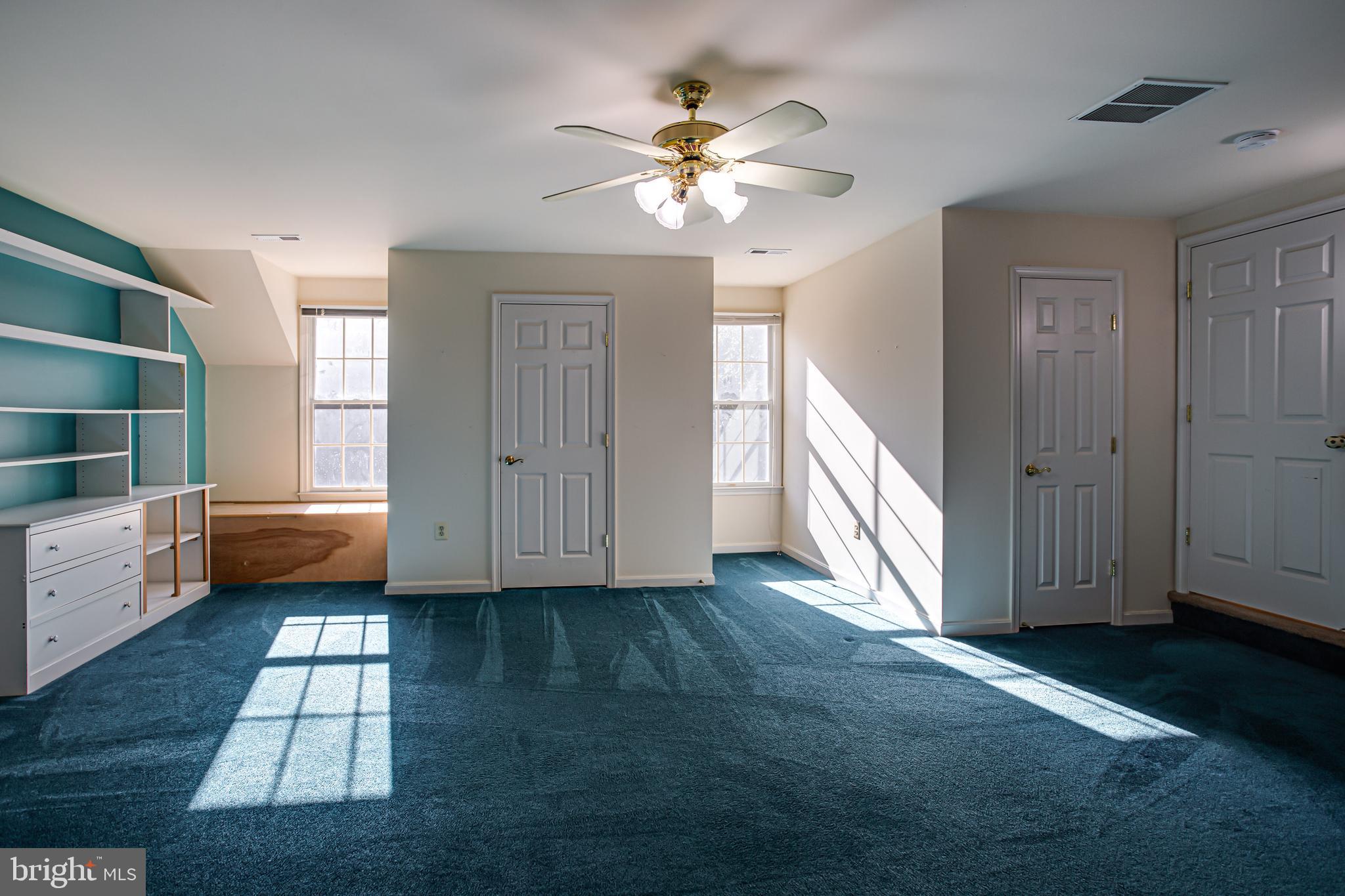 MEADOWBROOK - Residential