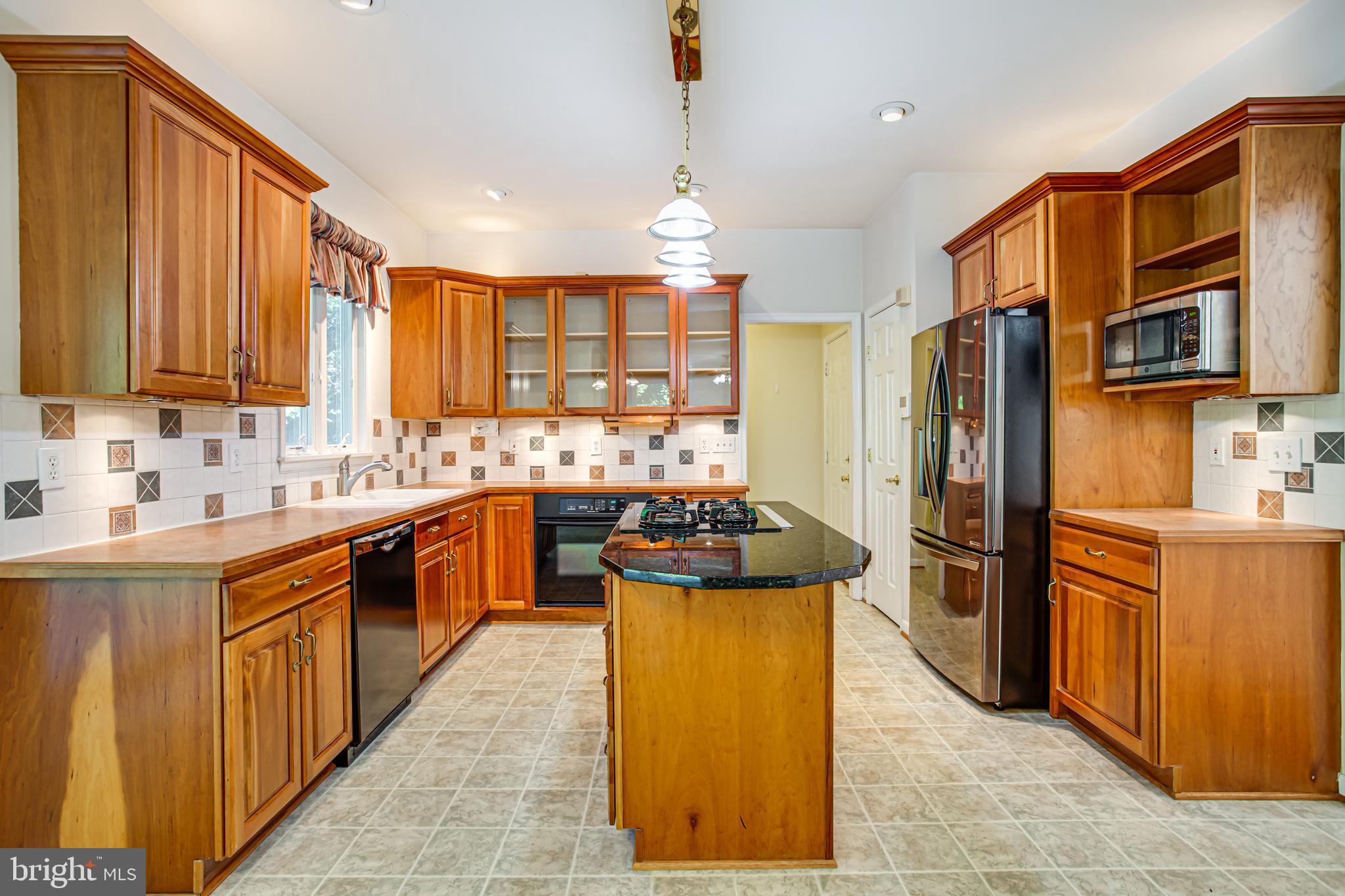 MEADOWBROOK - Residential