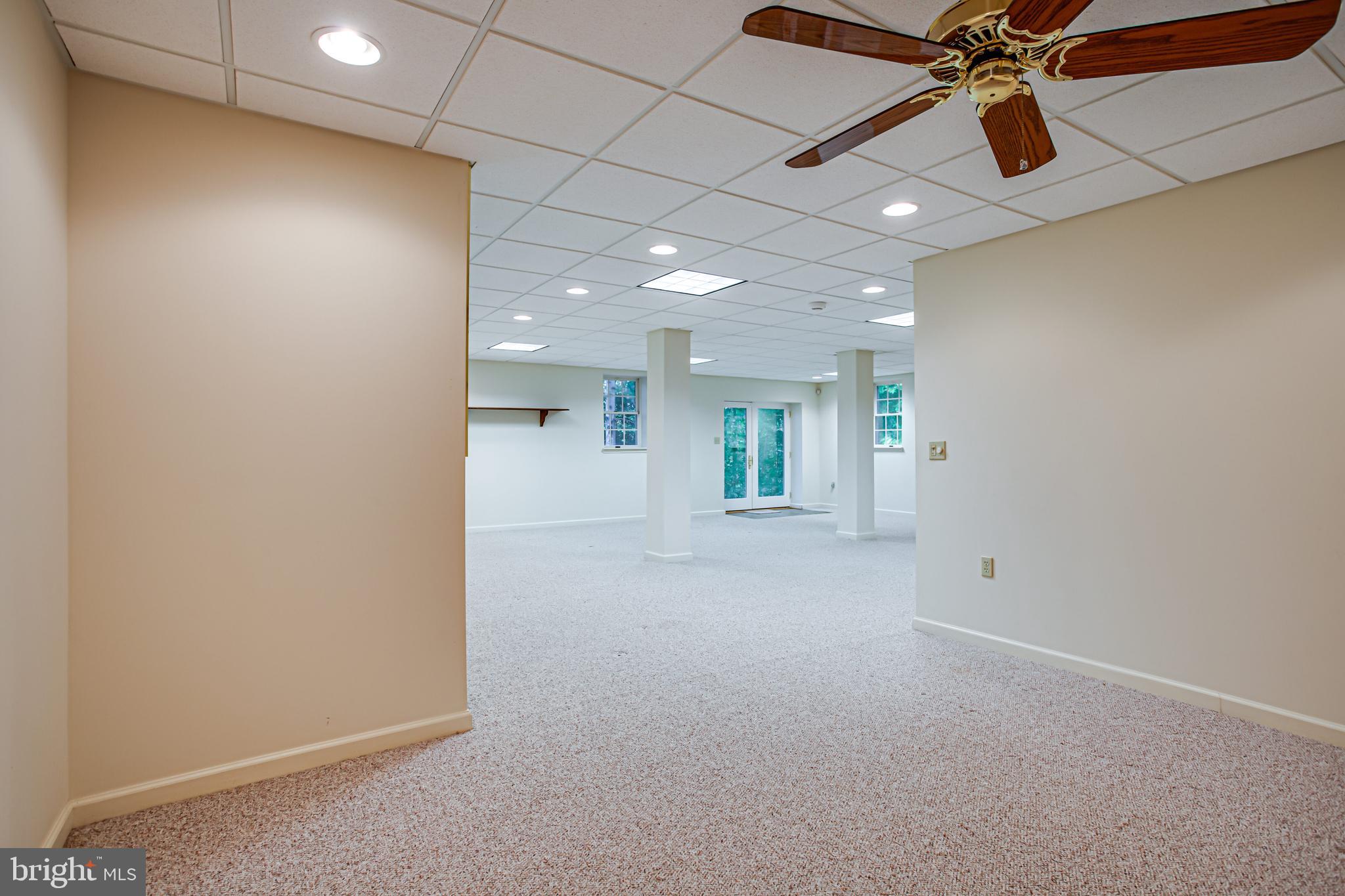 MEADOWBROOK - Residential