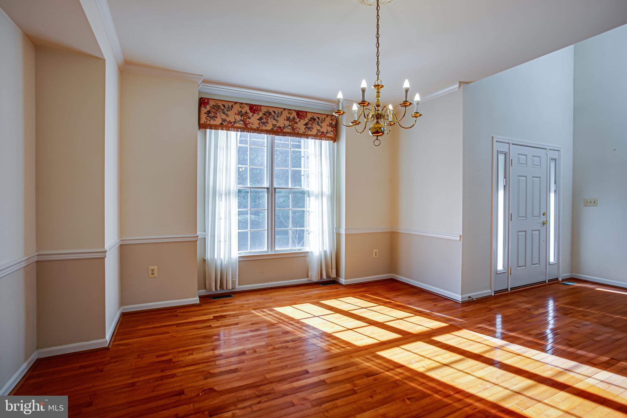 MEADOWBROOK - Residential