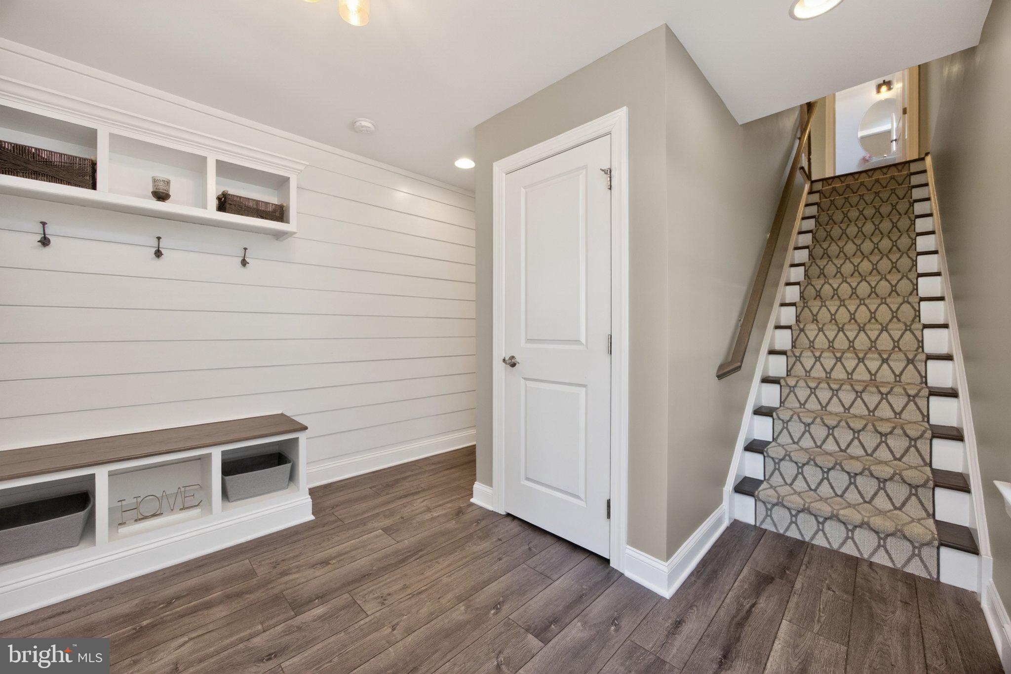 PENN SQ - Residential