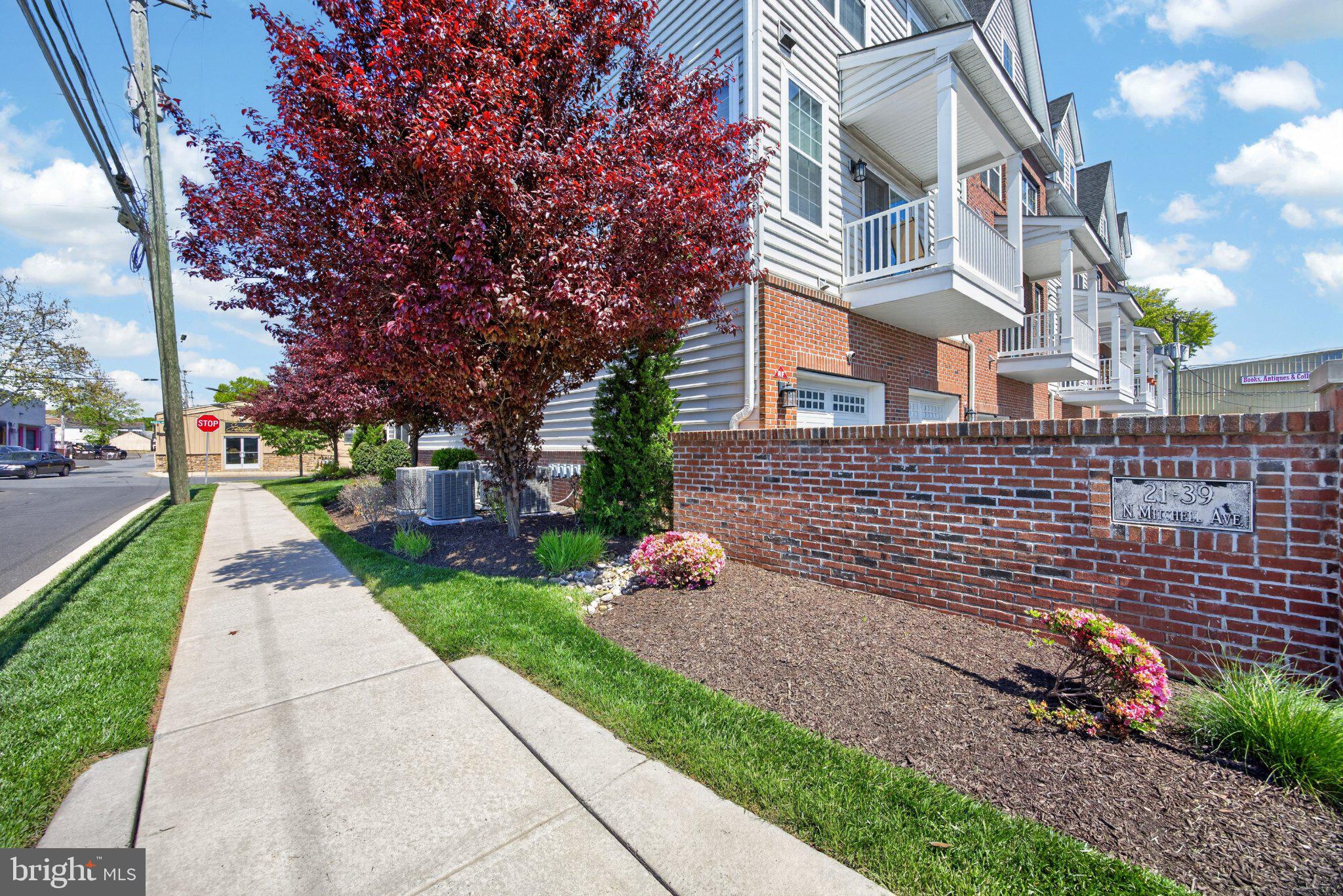 PENN SQ - Residential