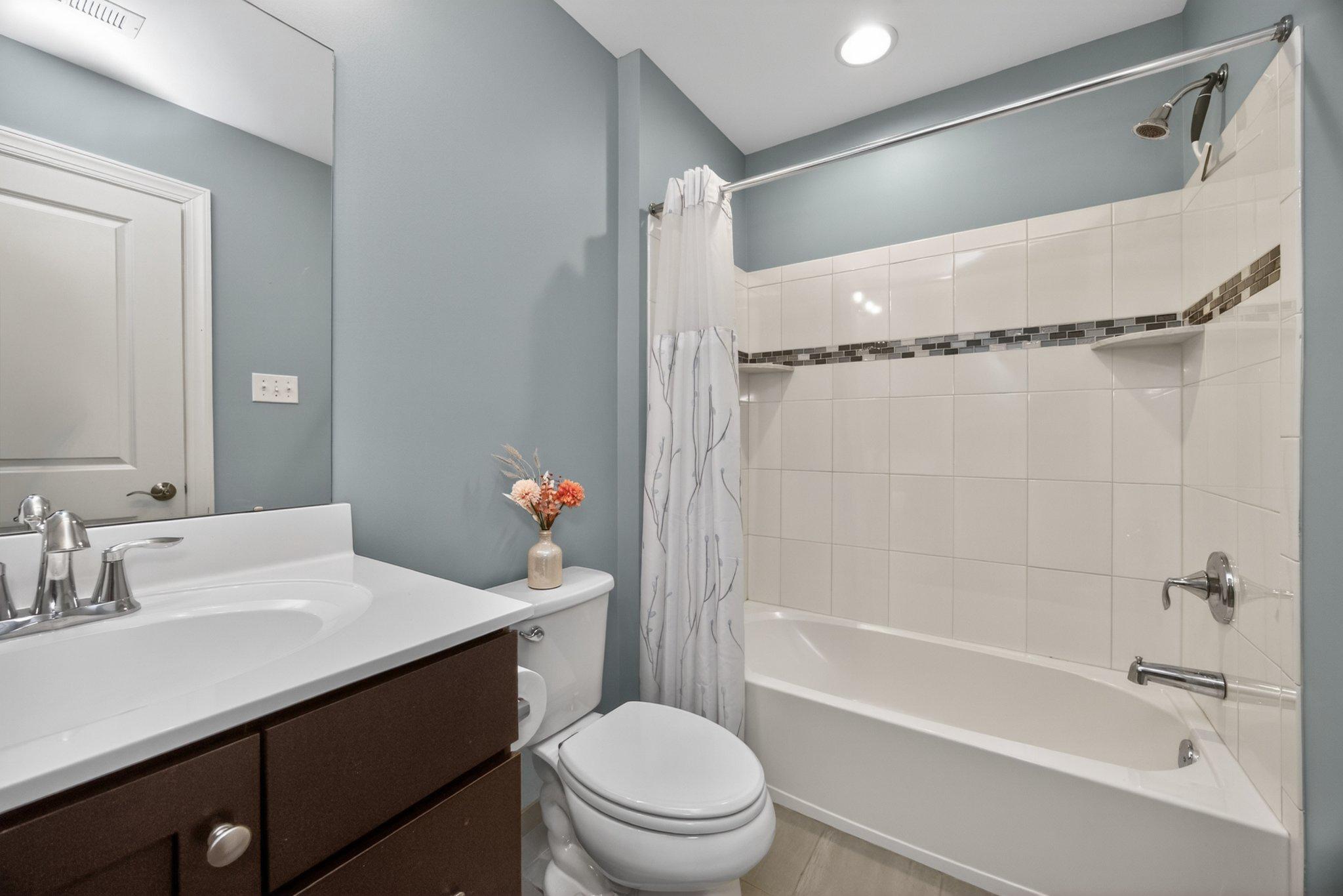 PENN SQ - Residential