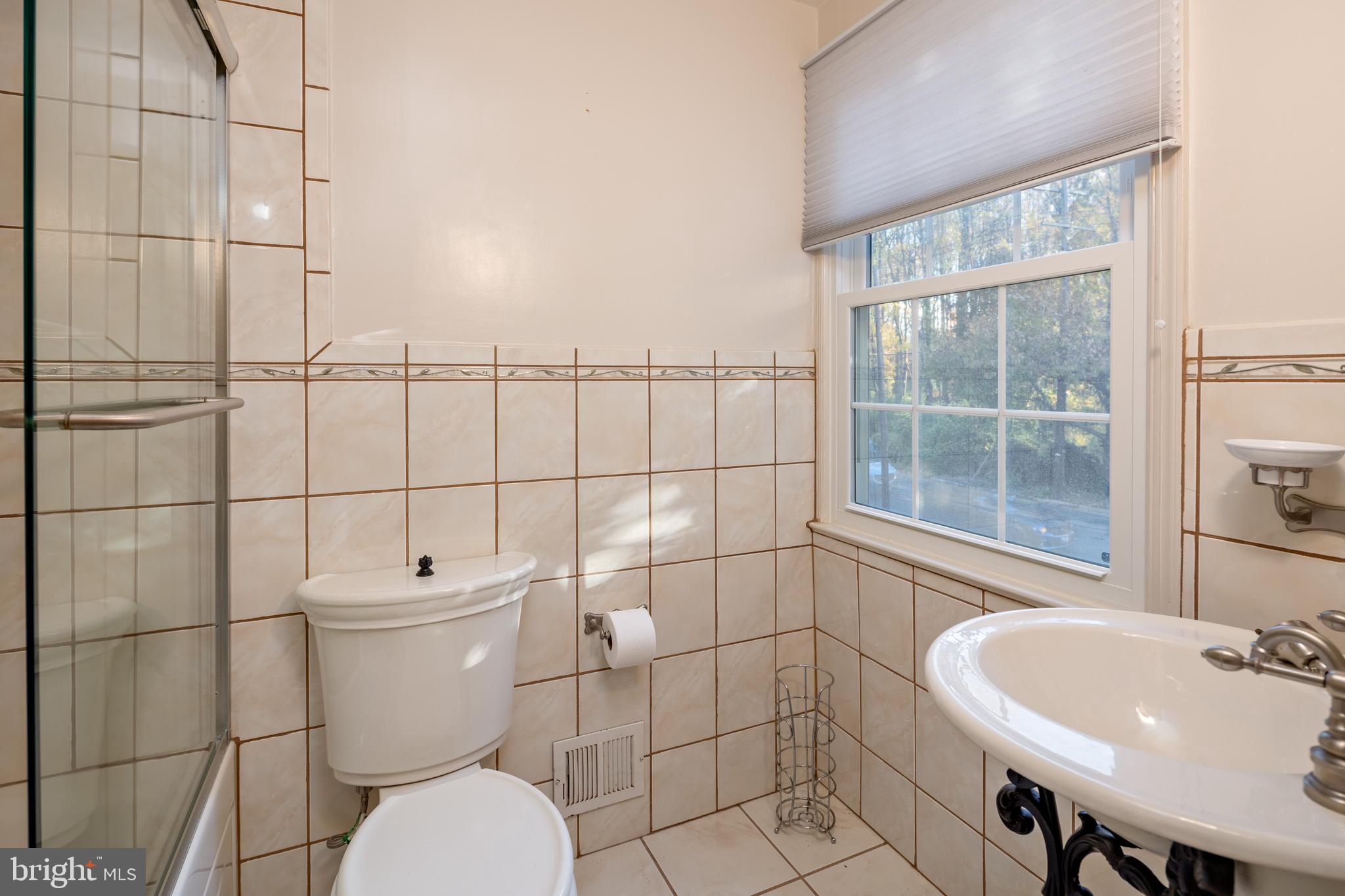 KENSINGTON - Residential