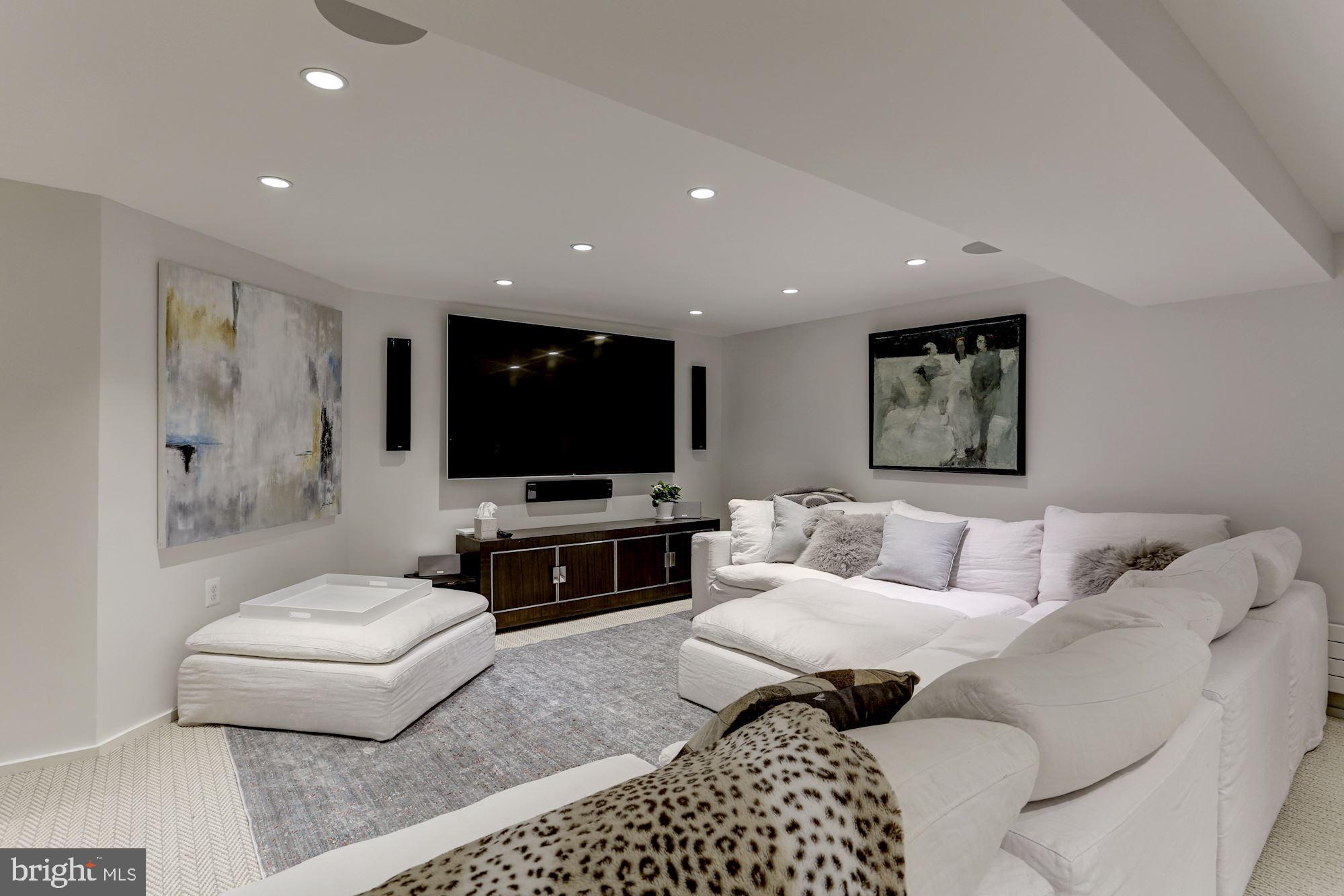 CLEVELAND PARK - Residential