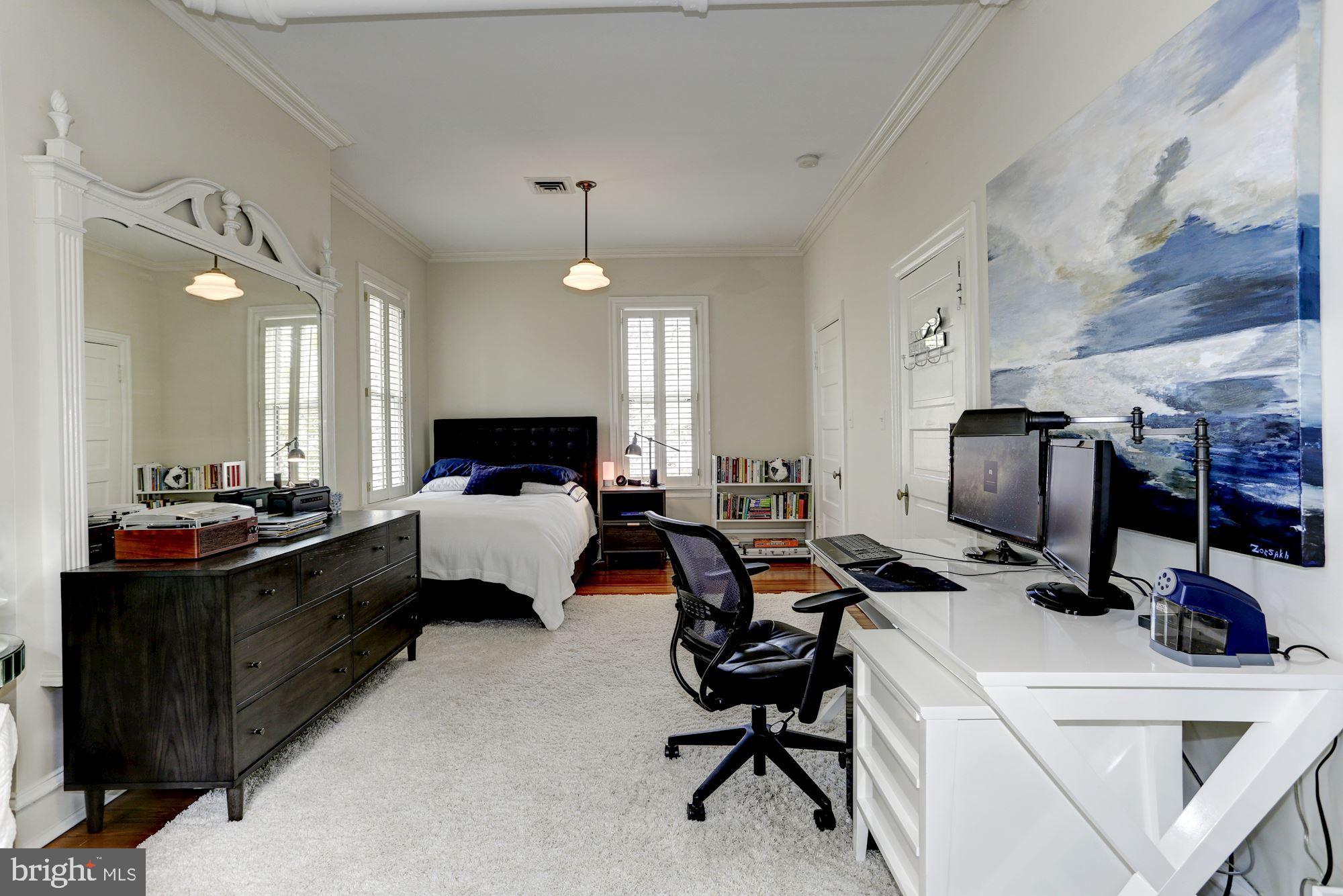 CLEVELAND PARK - Residential
