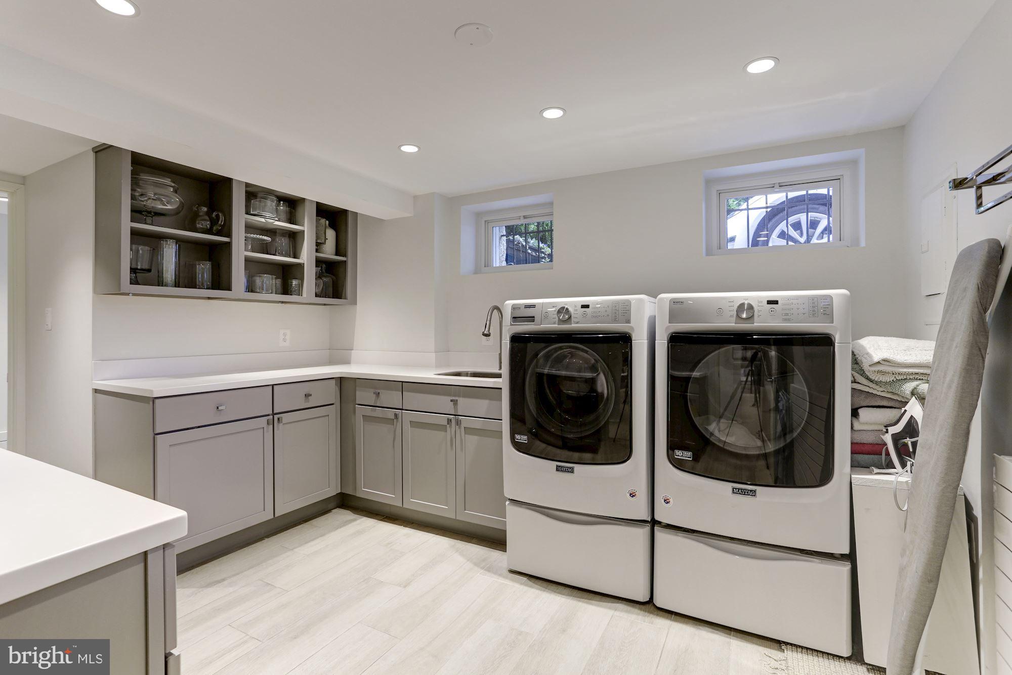 CLEVELAND PARK - Residential