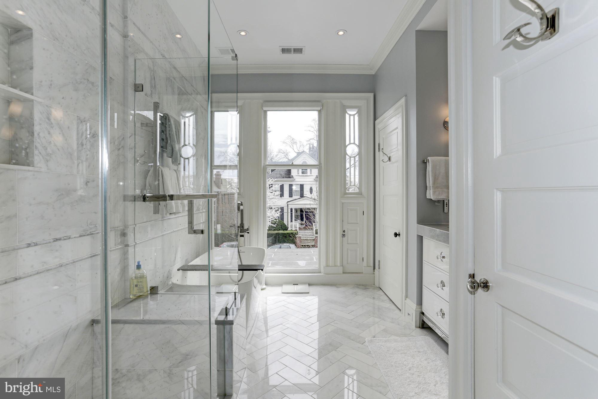 CLEVELAND PARK - Residential