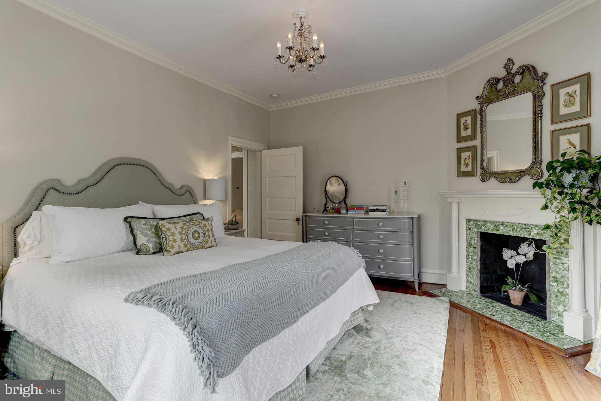 CLEVELAND PARK - Residential