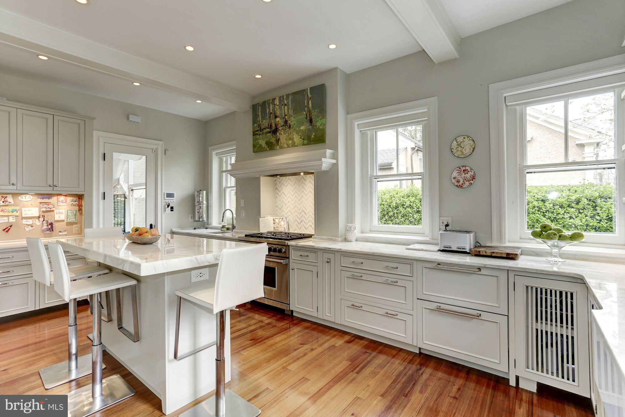 CLEVELAND PARK - Residential