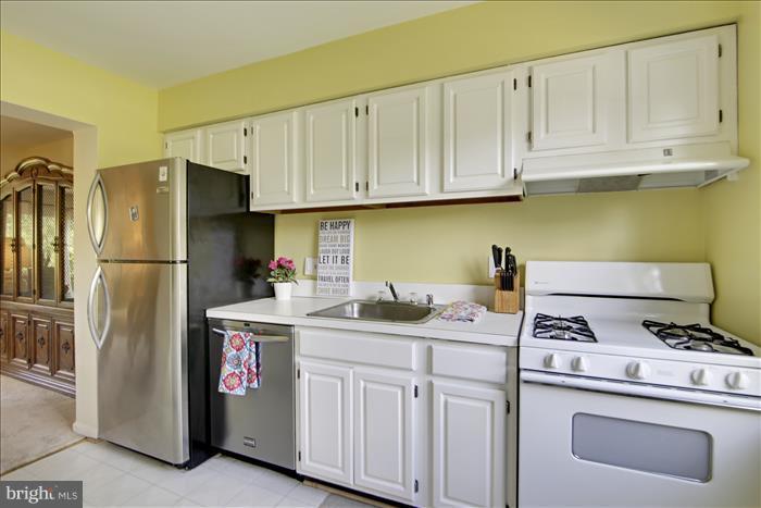 PLYMOUTH GARDENS - Residential