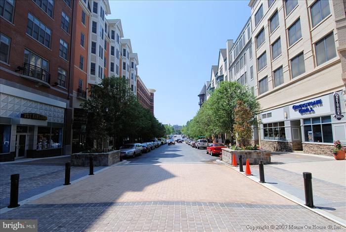 PLYMOUTH GARDENS - Residential