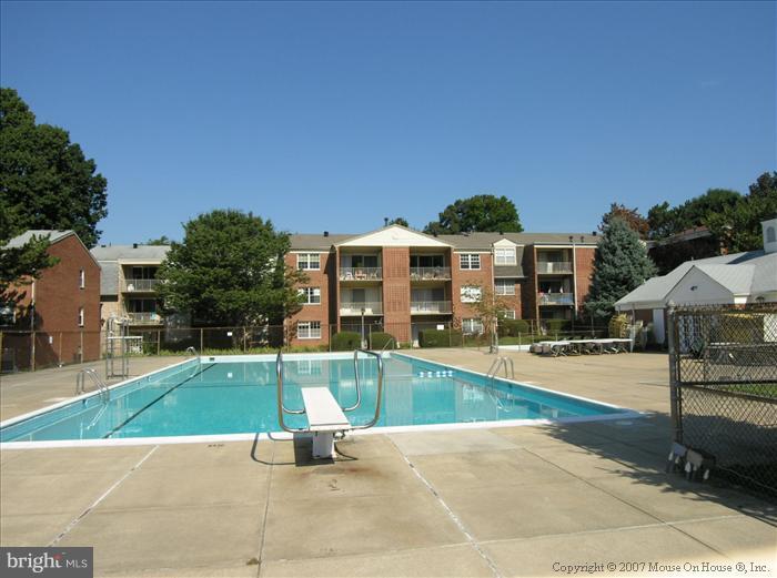 PLYMOUTH GARDENS - Residential