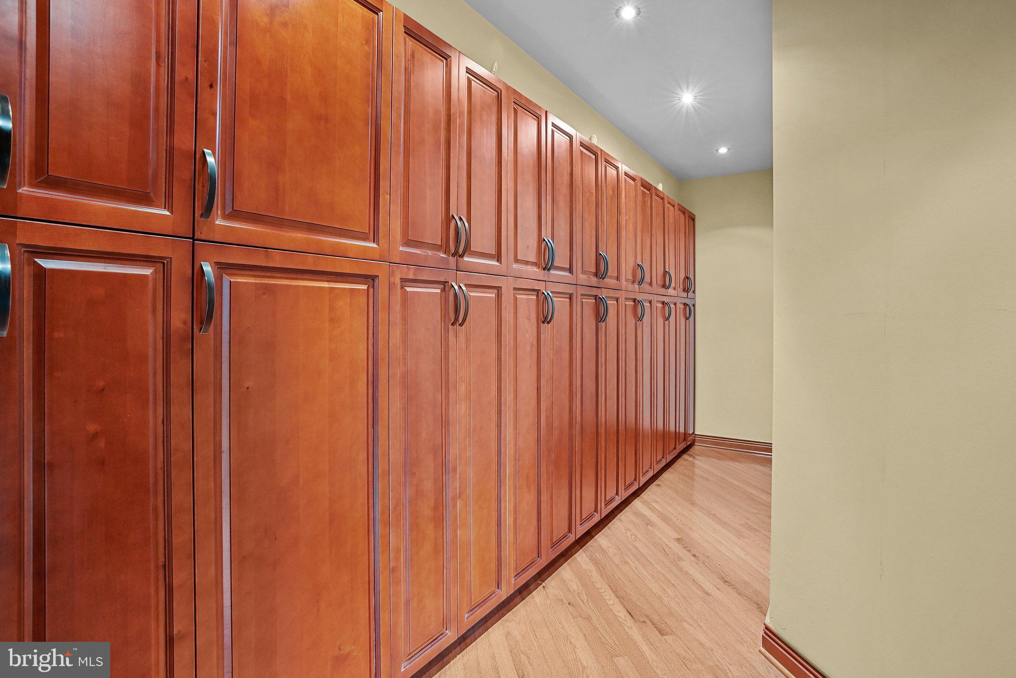 VALLEY VIEW ESTS - Residential