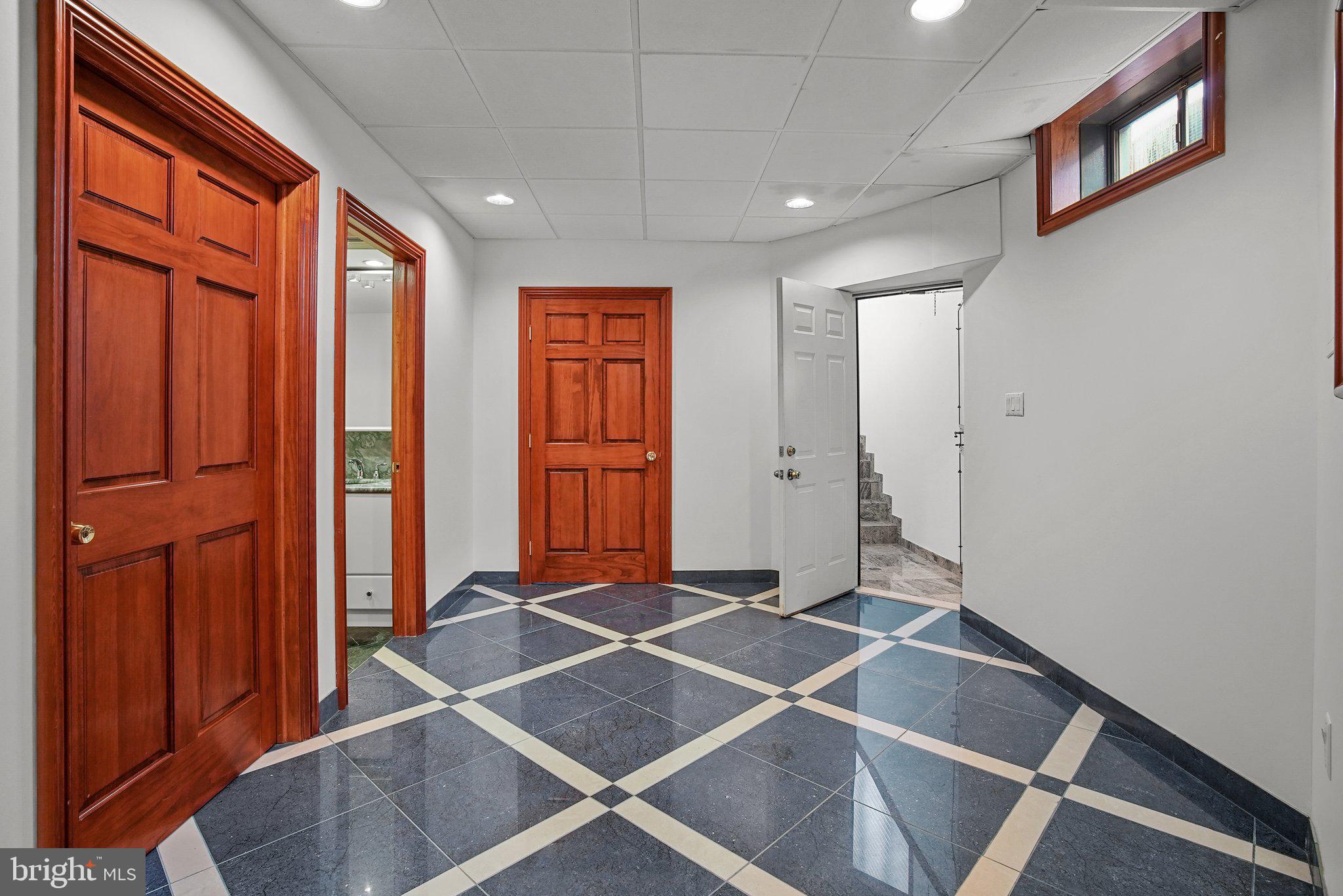 VALLEY VIEW ESTS - Residential