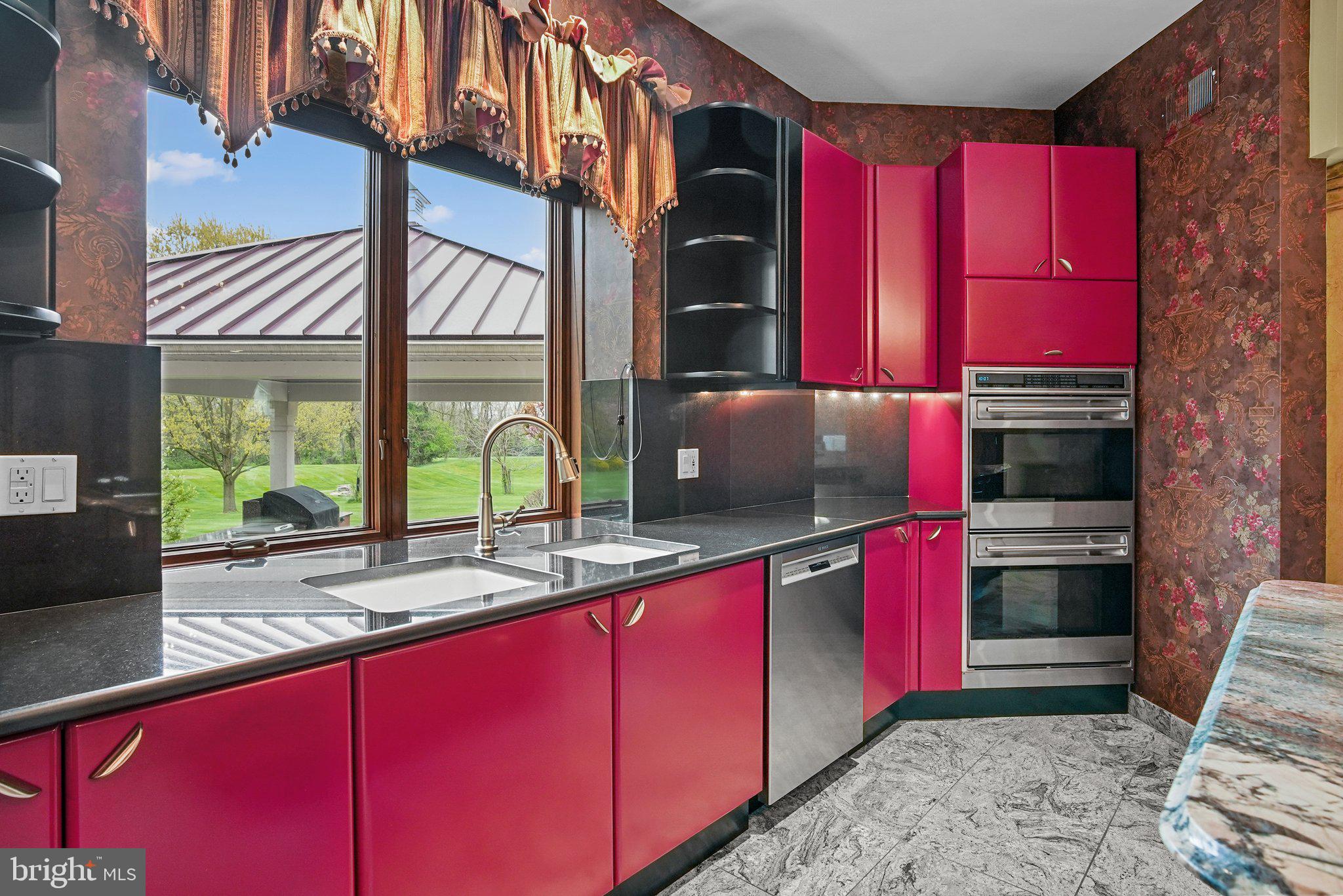 VALLEY VIEW ESTS - Residential