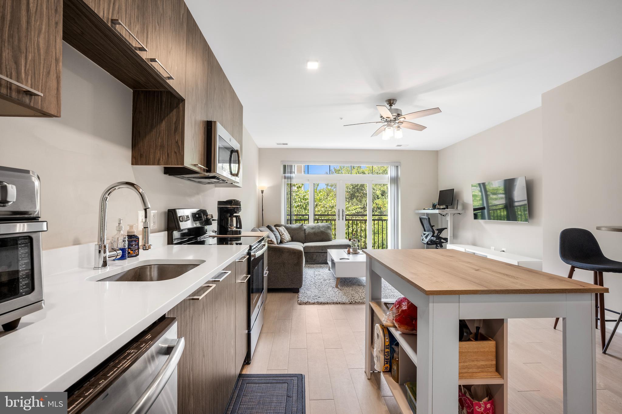 TRAFALGAR FLATS - Residential