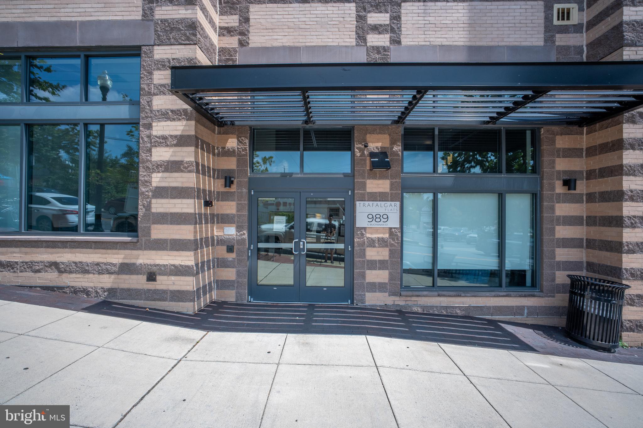 TRAFALGAR FLATS - Residential