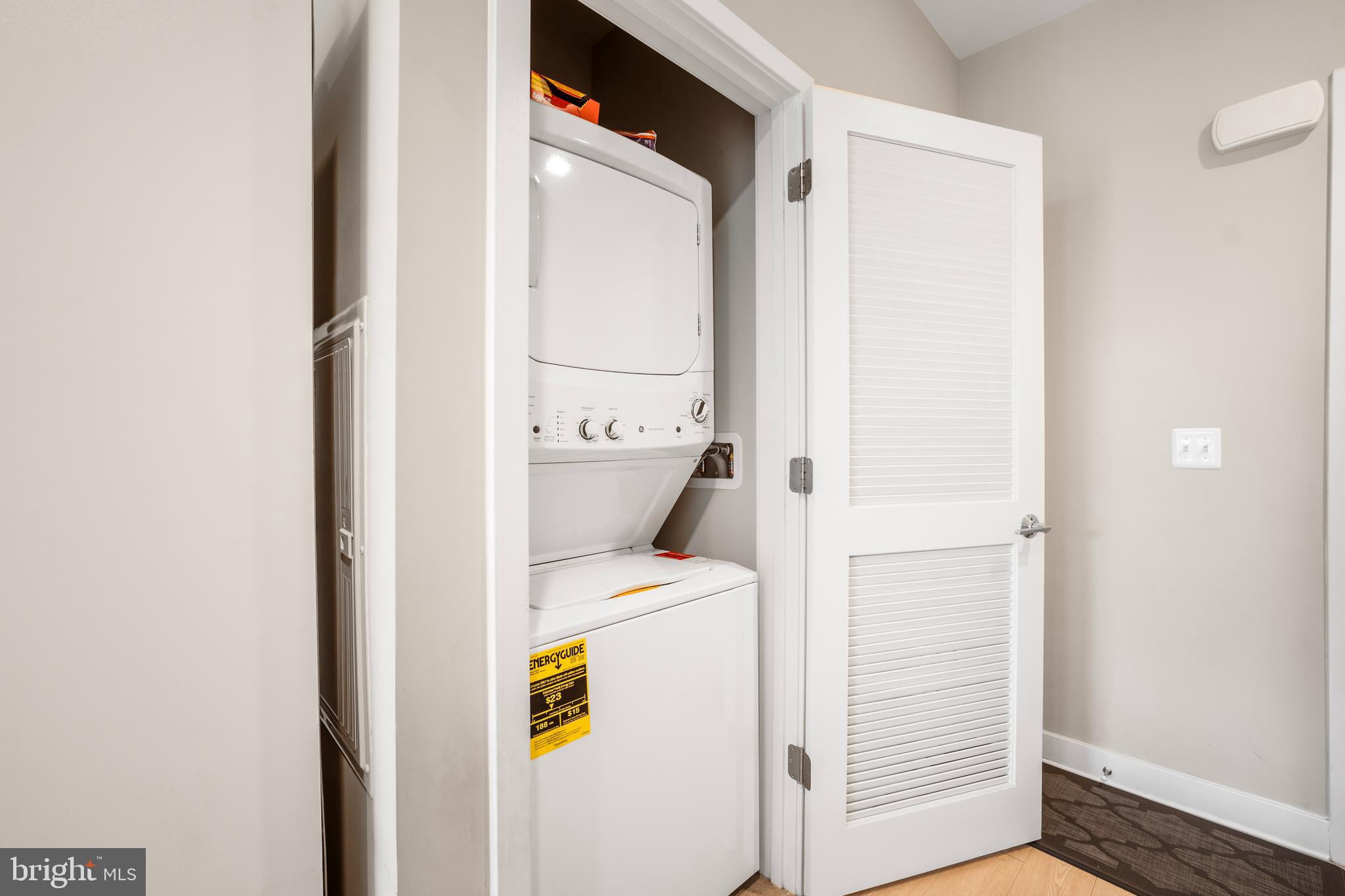 TRAFALGAR FLATS - Residential