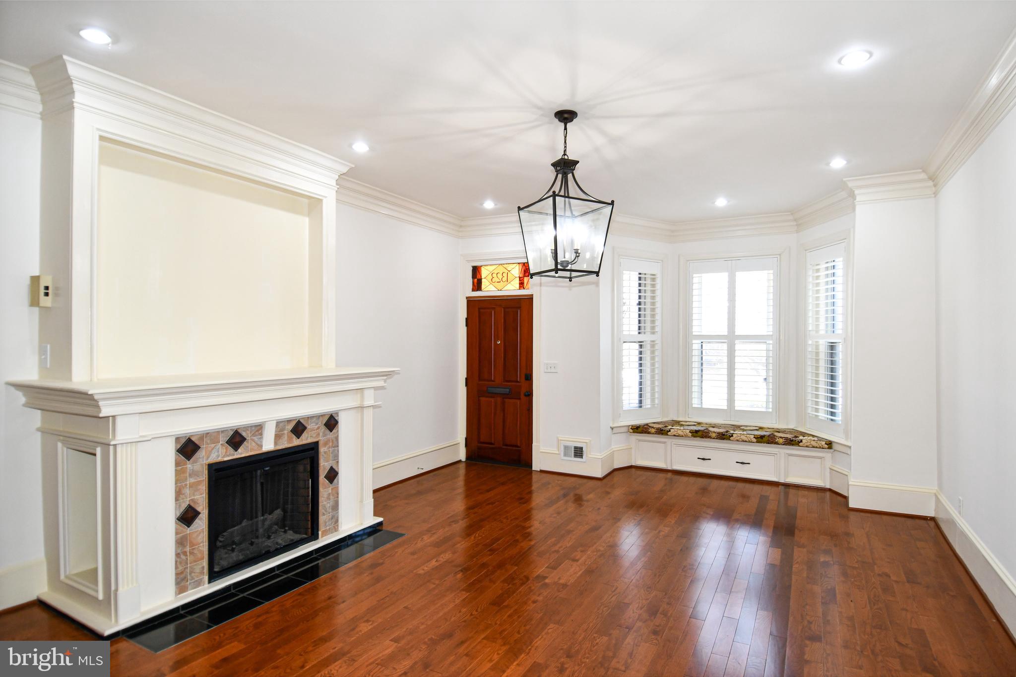 1323 MASSACHUSETTS AVENUE SE