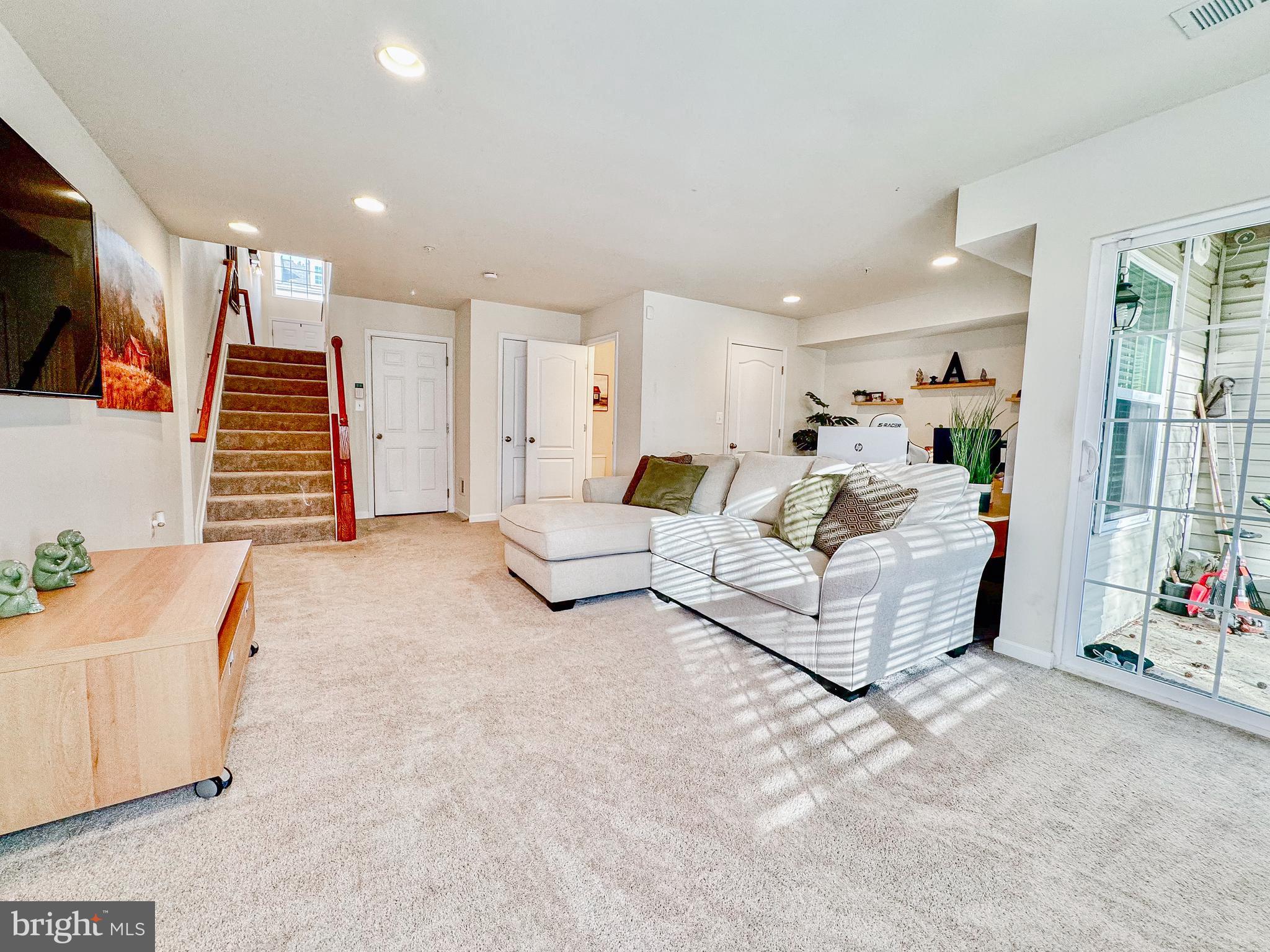 7518 STONEHOUSE RUN DRIVE
