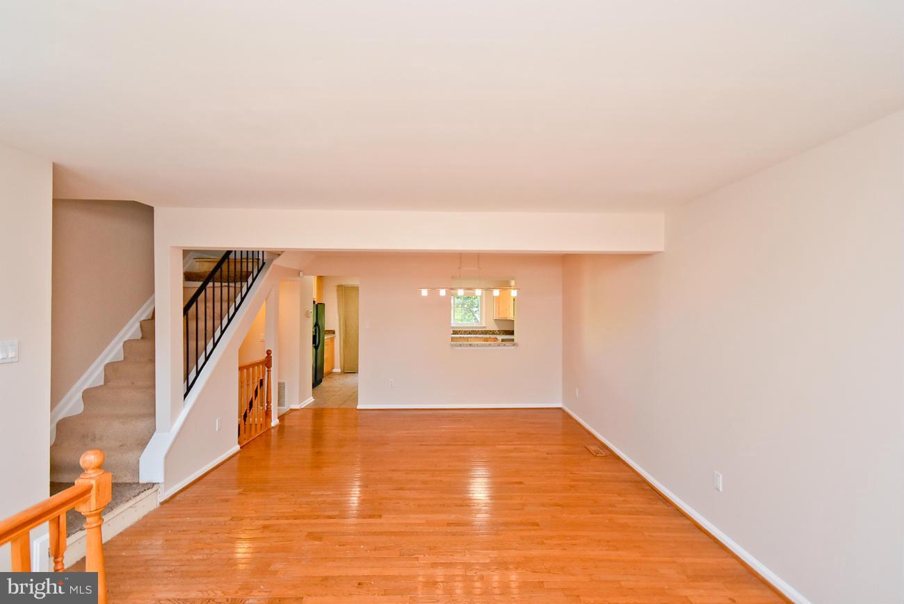 LAUREL LAKES PLAT 2 - Residential