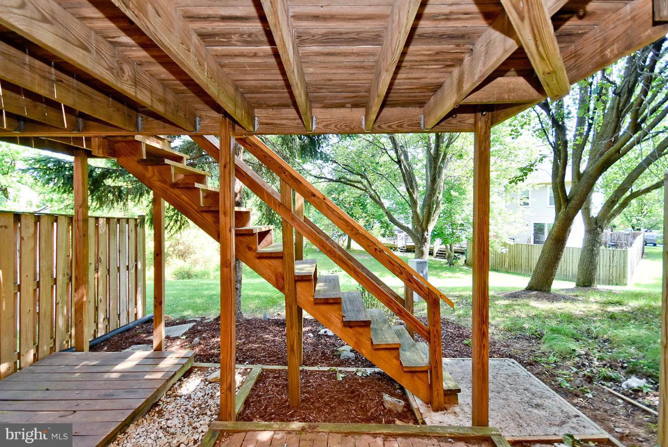 LAUREL LAKES PLAT 2 - Residential