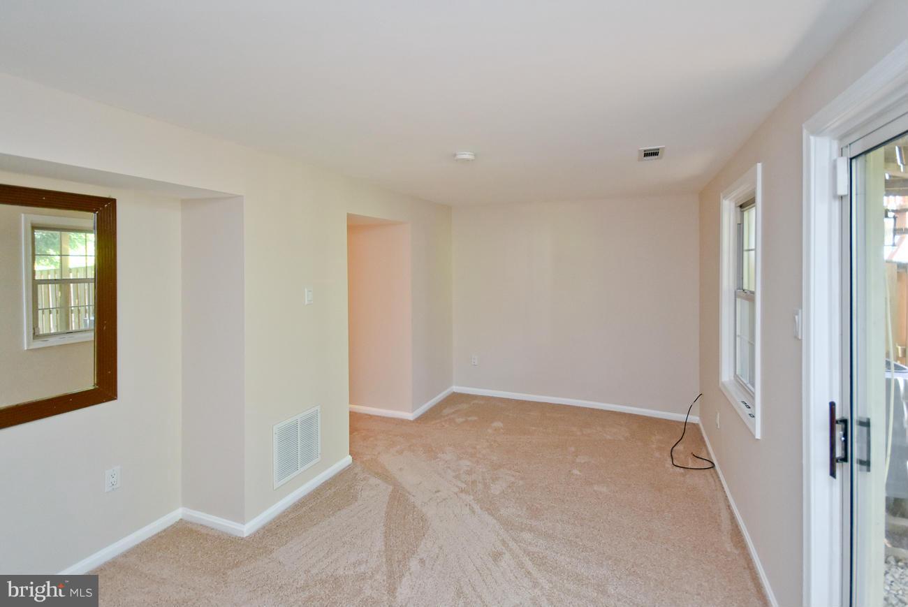 LAUREL LAKES PLAT 2 - Residential