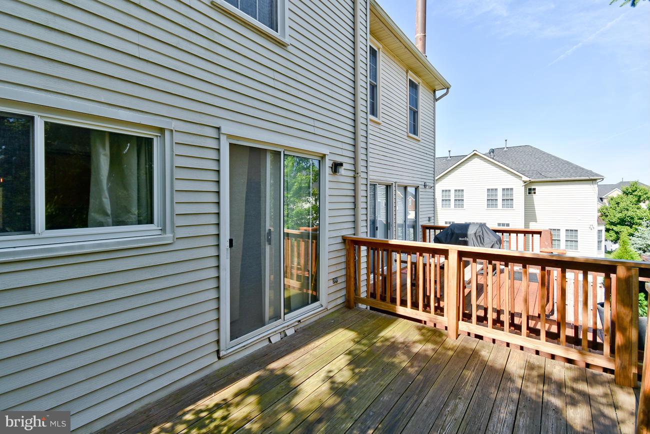 LAUREL LAKES PLAT 2 - Residential