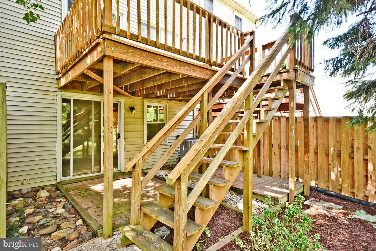 LAUREL LAKES PLAT 2 - Residential