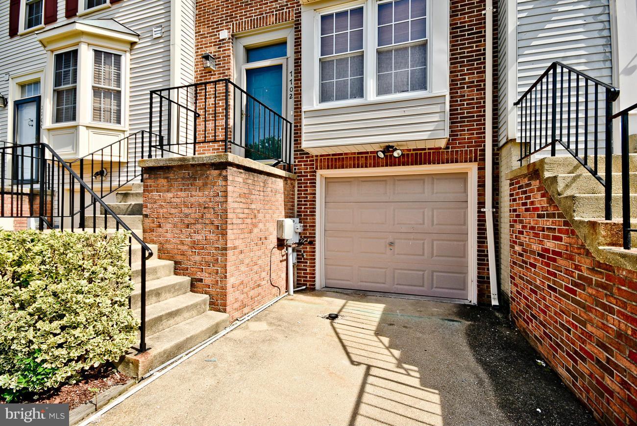 LAUREL LAKES PLAT 2 - Residential