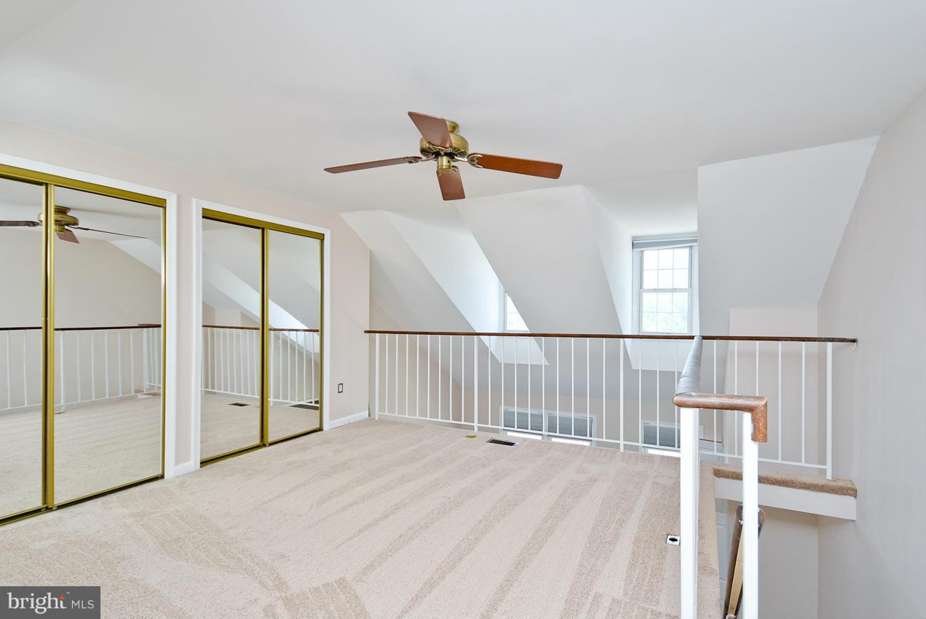 LAUREL LAKES PLAT 2 - Residential