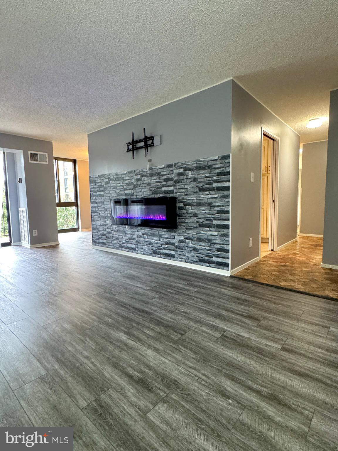 2300 PIMMIT DRIVE 719