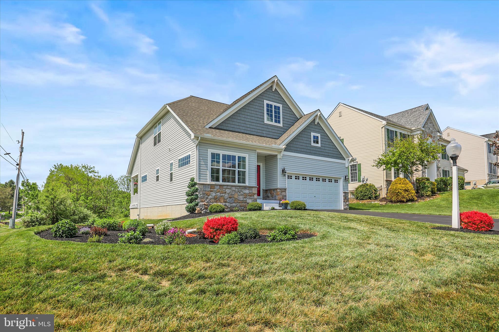 5 SURREY LANE