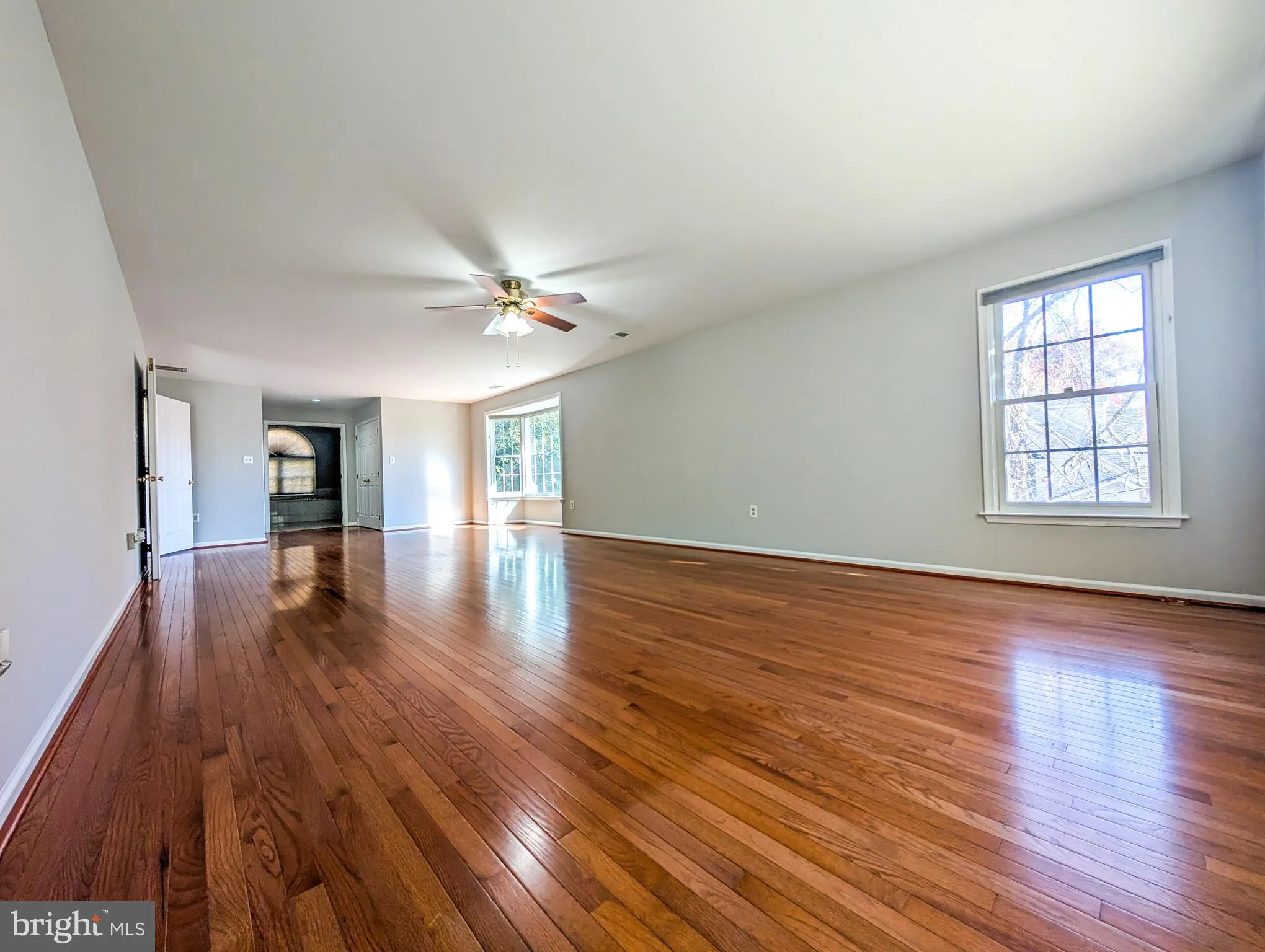 Burke, Virginia 22015, United States, 5 Bedrooms Bedrooms, ,6 BathroomsBathrooms,Residential,Active,245400